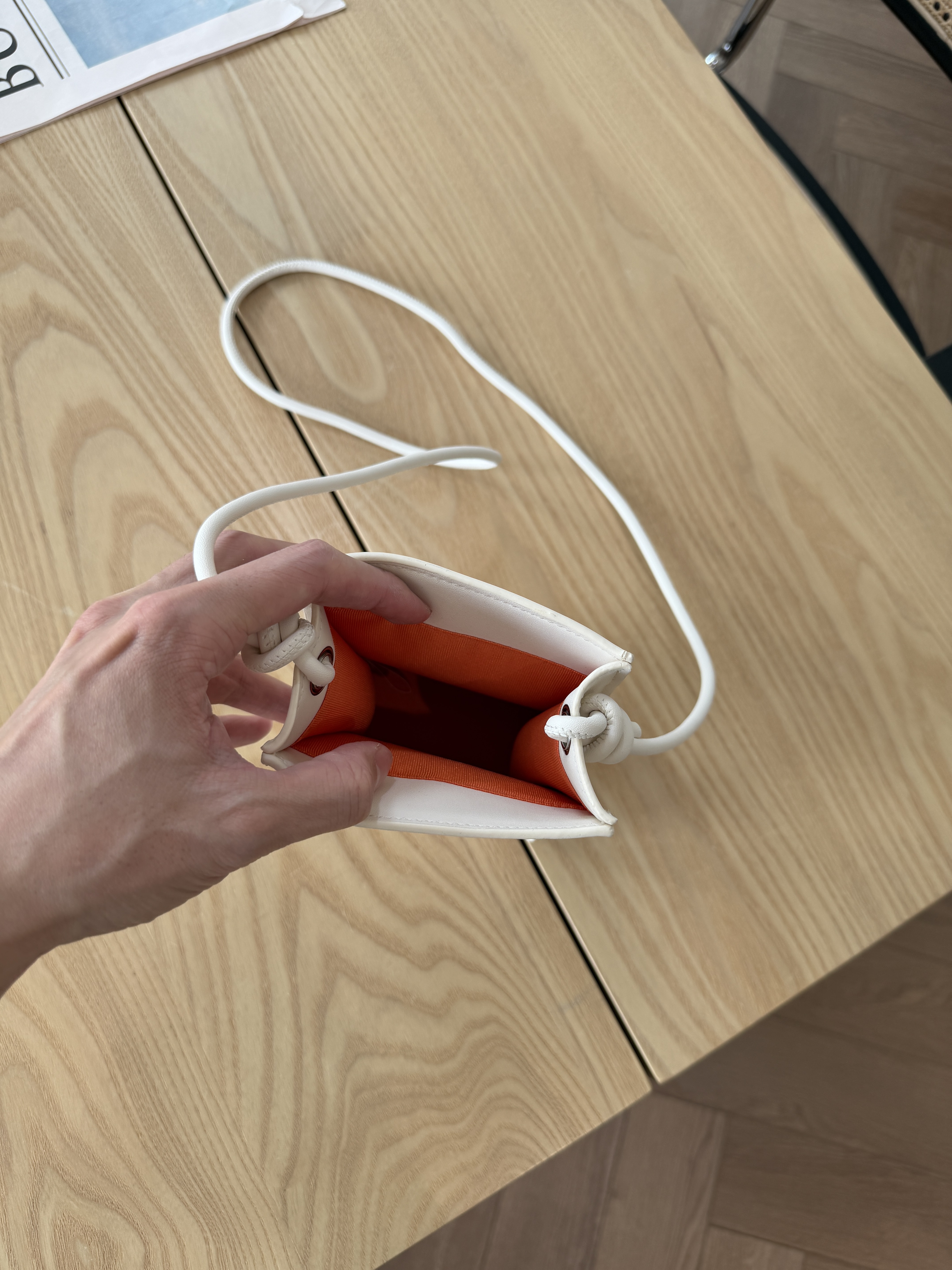 二手衣／LANEIGE x MAISON KITSUNE 聯名小包 9.9成新