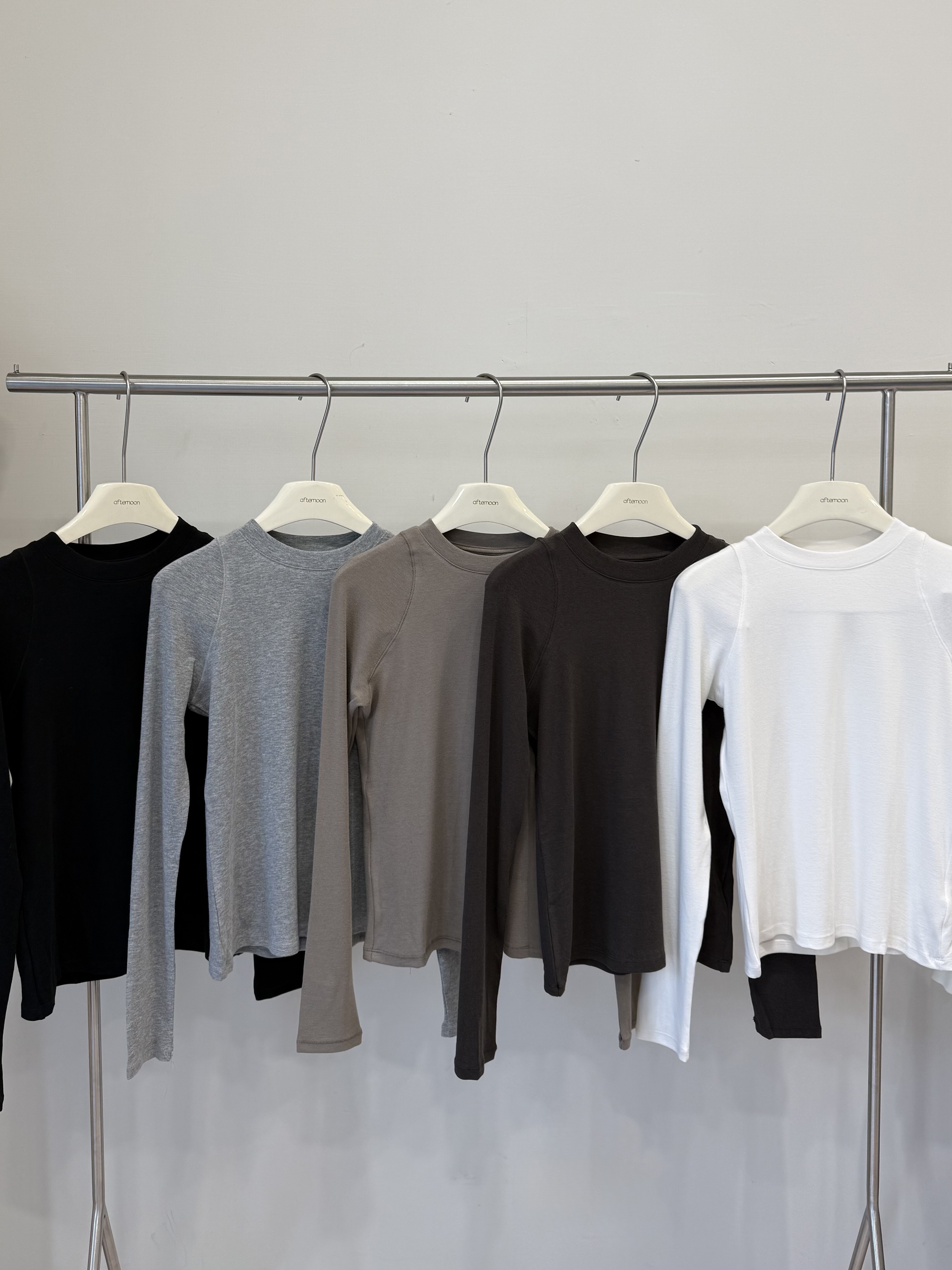 197 圓領慕斯感超彈力打底衣