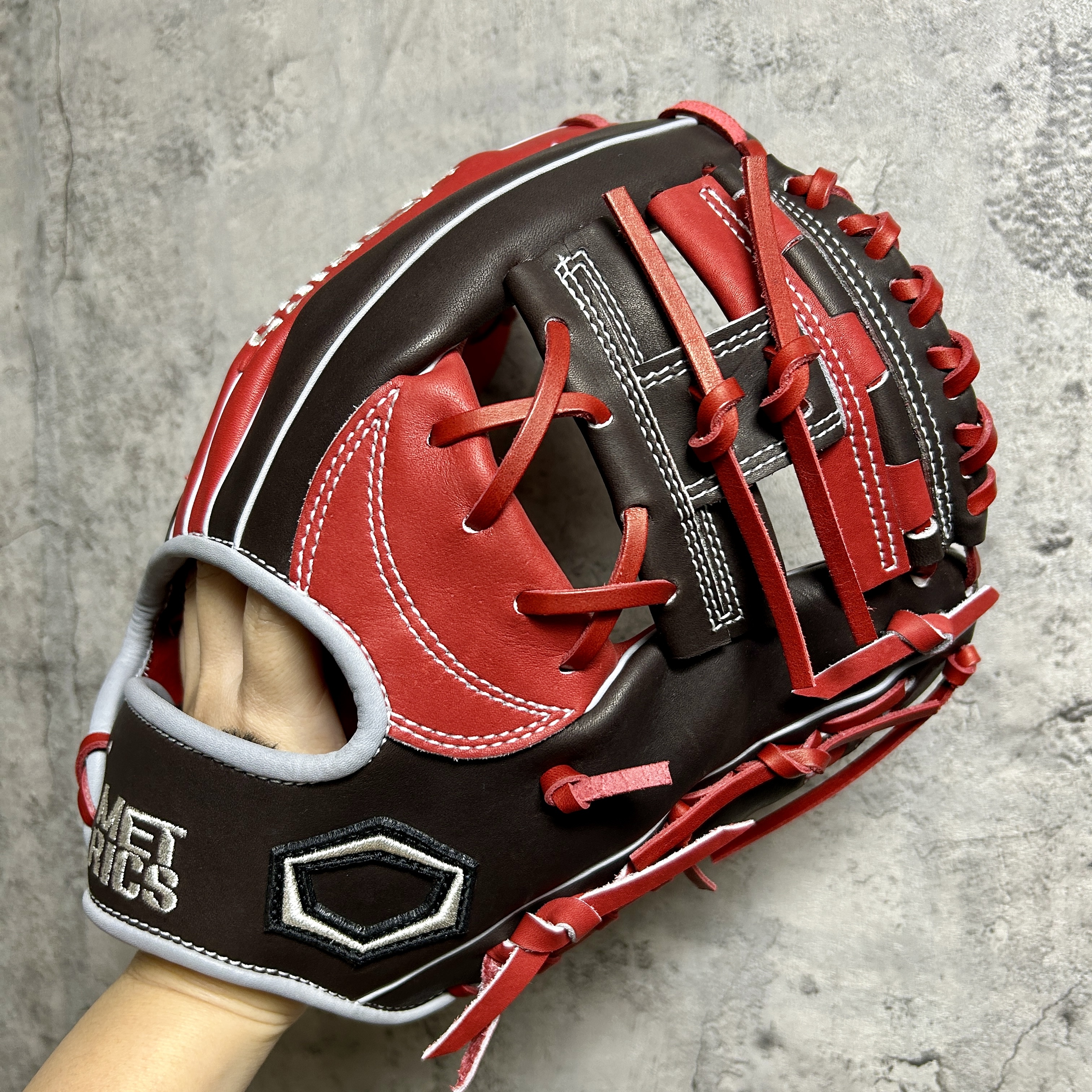 12吋 Metrics 軟硬兼用 大內野 手套 瘋牛限定版 棕黑x酒紅 M2509-039