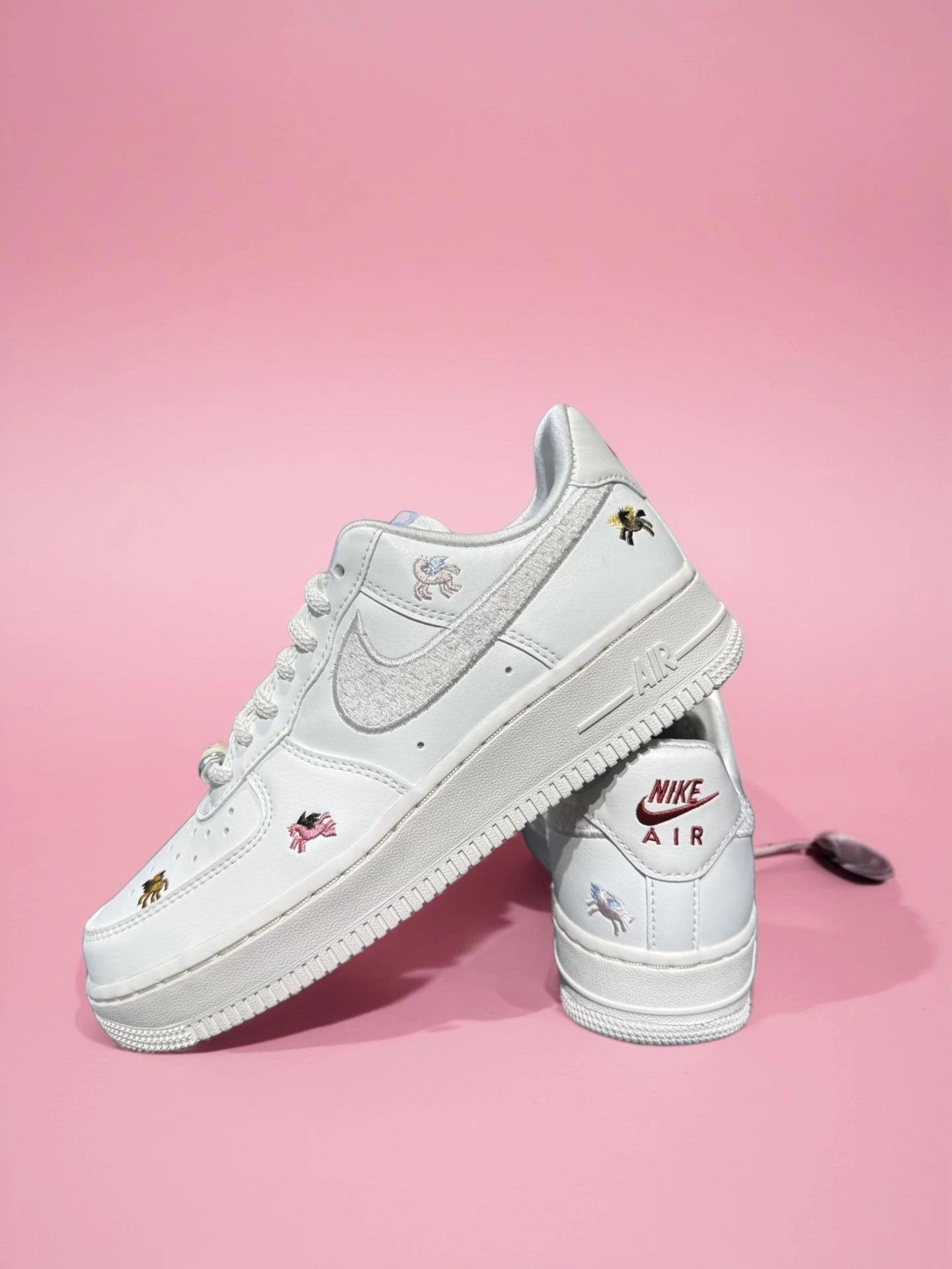 代購-Nike Air Force 1 '07 馬年限定 新年款脫繮系列 板鞋 女款 白色