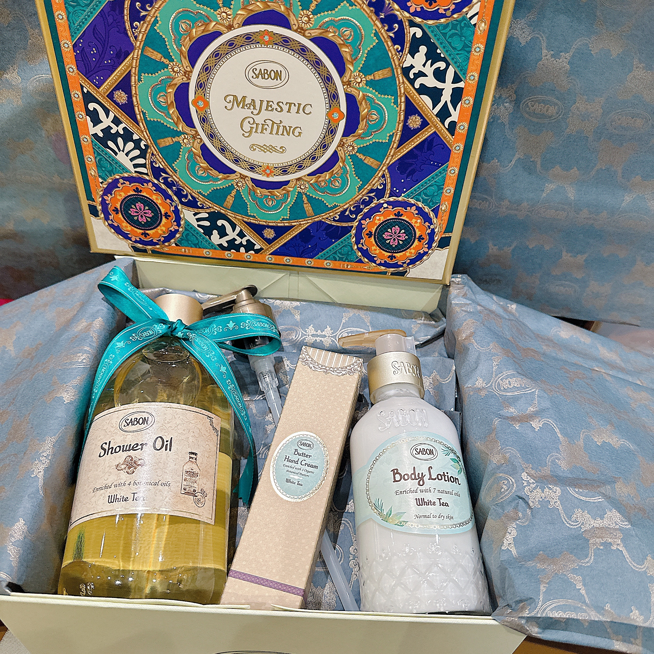 Sabon 白茶清韻禮盒套裝 (不包郵,盒面隨機)