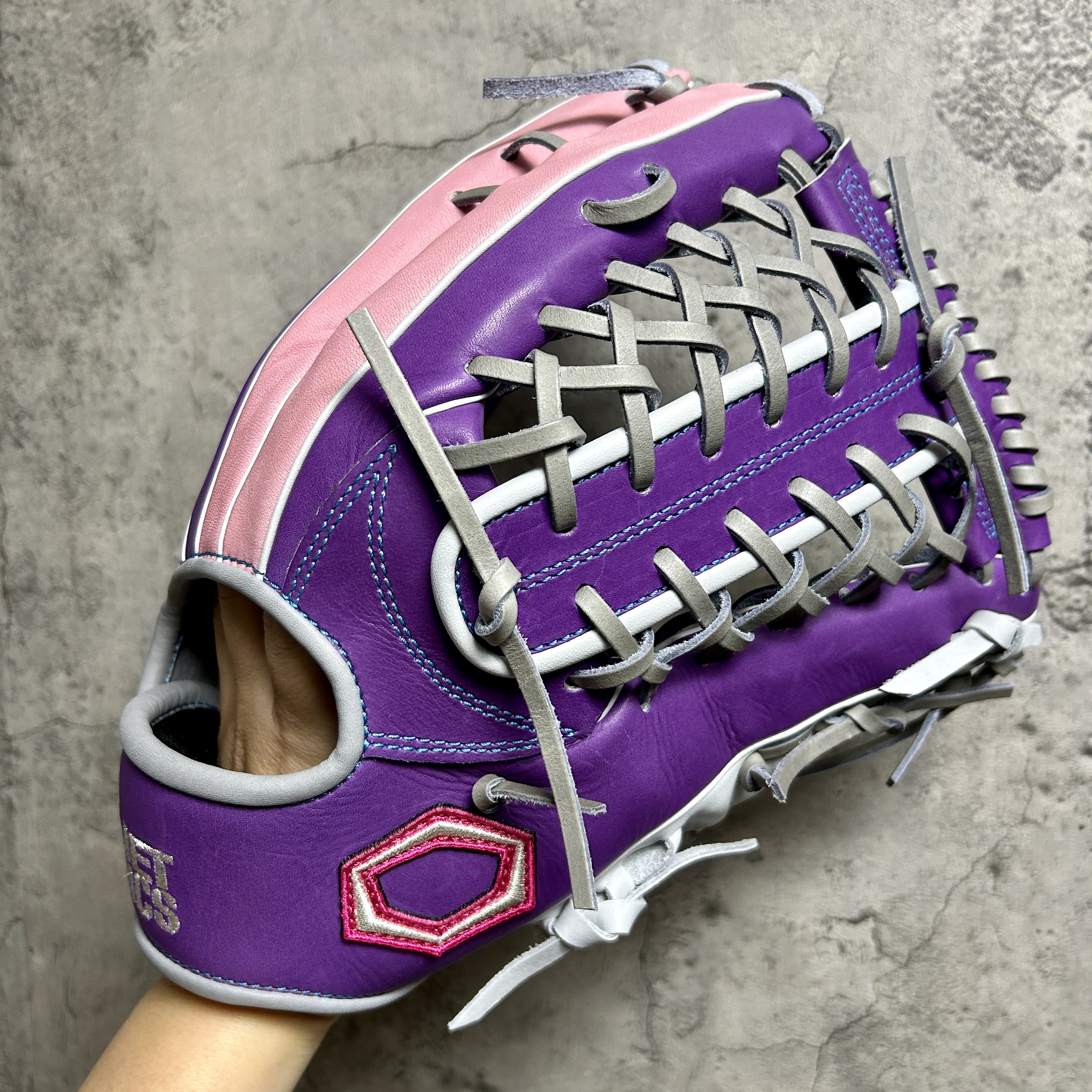 12.2吋 Metrics 軟硬兼用 外野 手套 瘋牛限定版 紫x粉紅 M2509-041