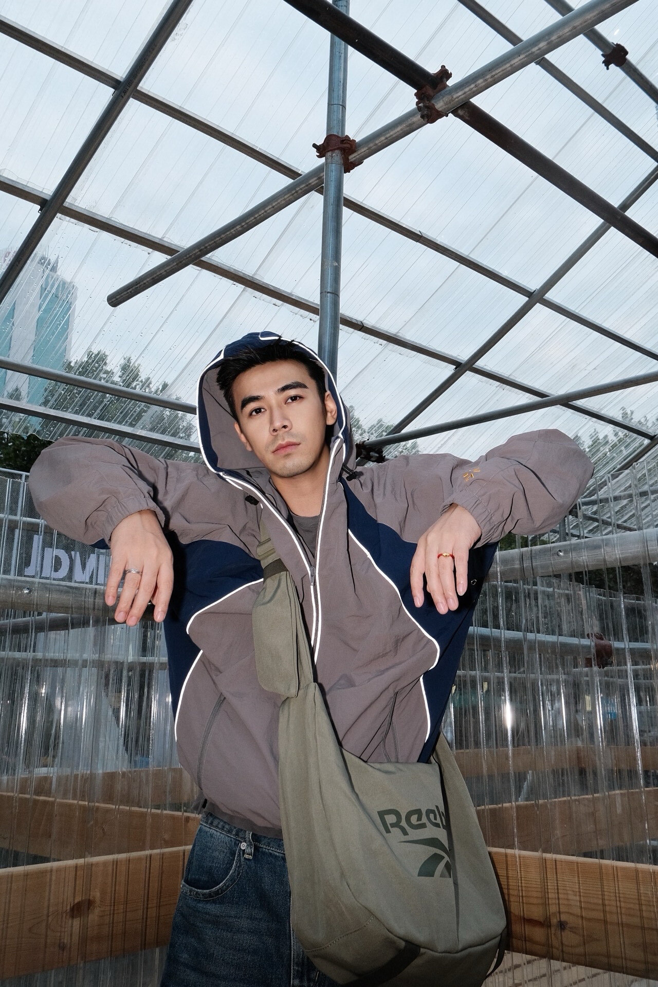 代購-Reebok 可潑水 月亮 斜挎包 七色