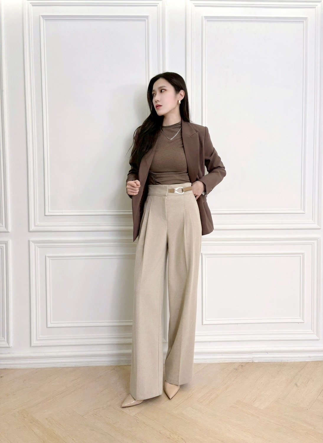 側大釦環磨毛直筒褲