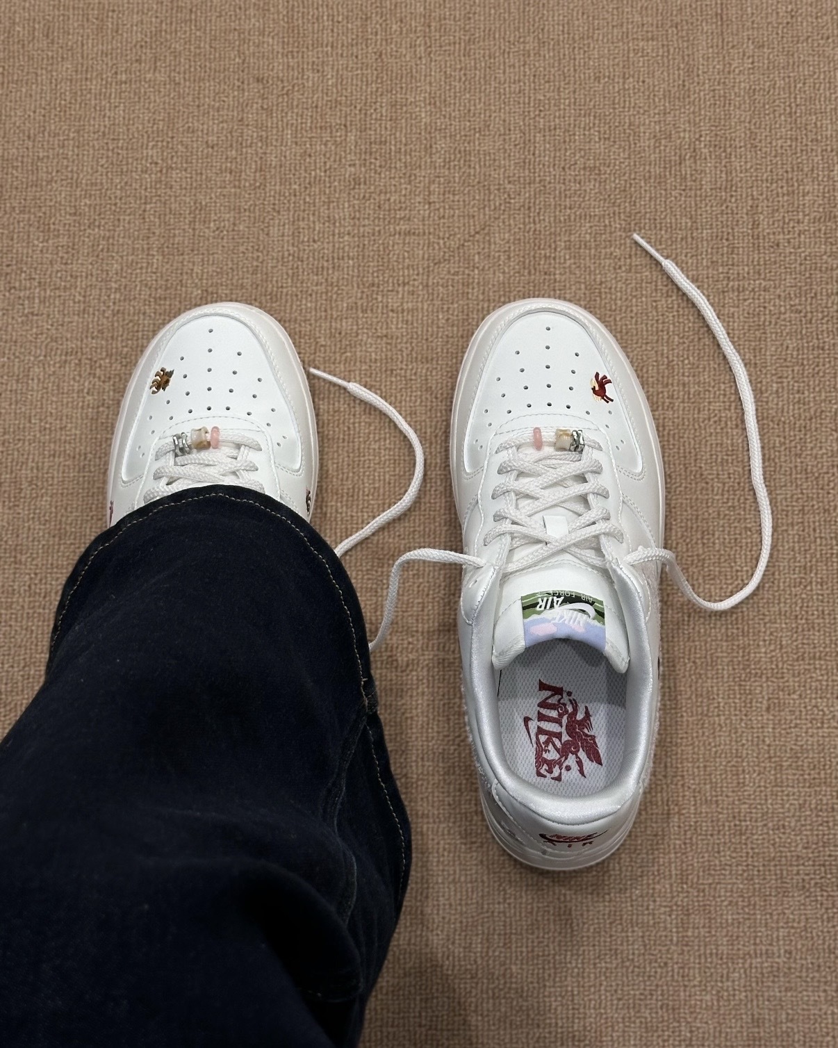 NIKE AIR FORCE 1 AF1 2026年 馬年限定 奶油白 刺繡 飛馬 女鞋 IQ1143-100 / 調貨