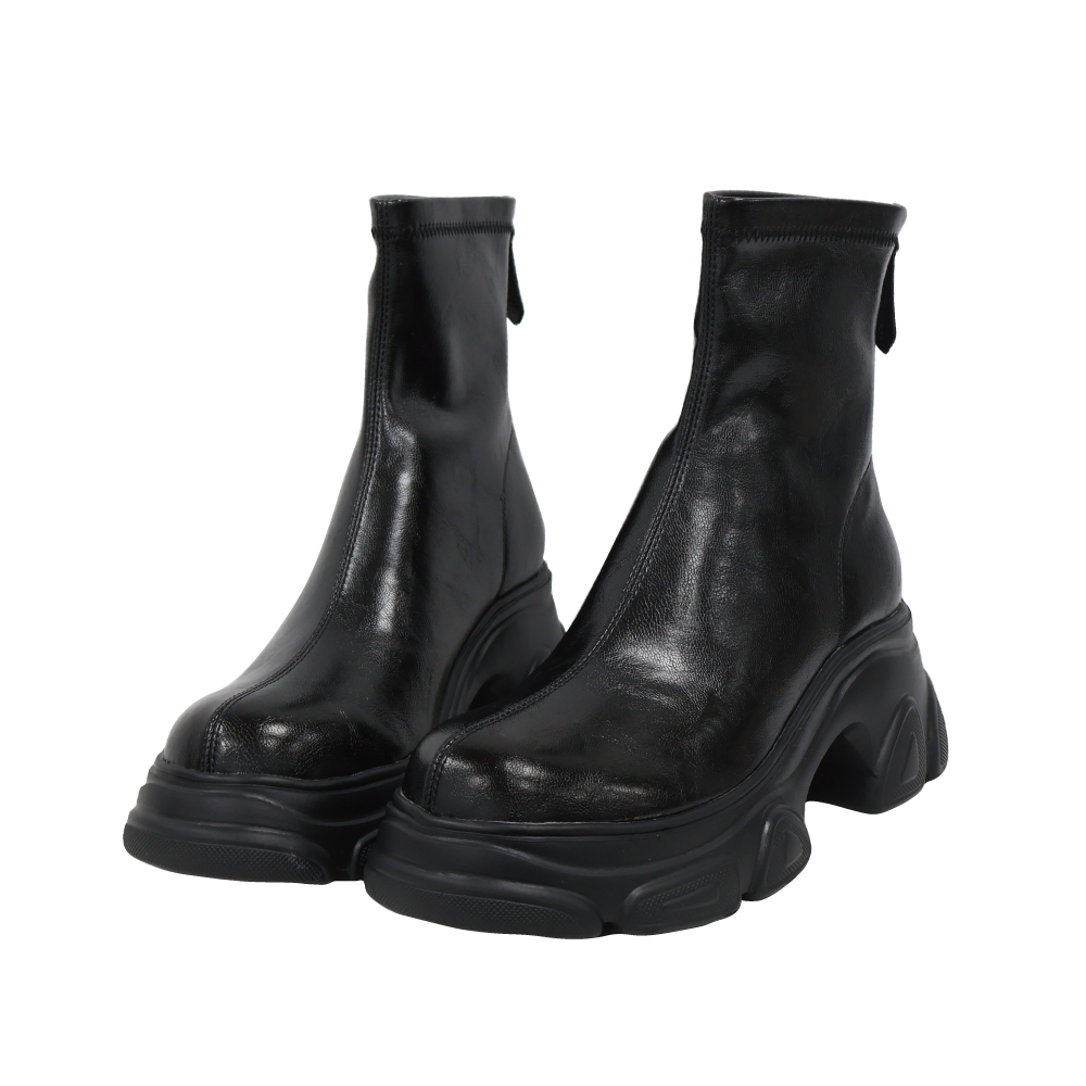 輕盈顯瘦厚底短靴 -2色