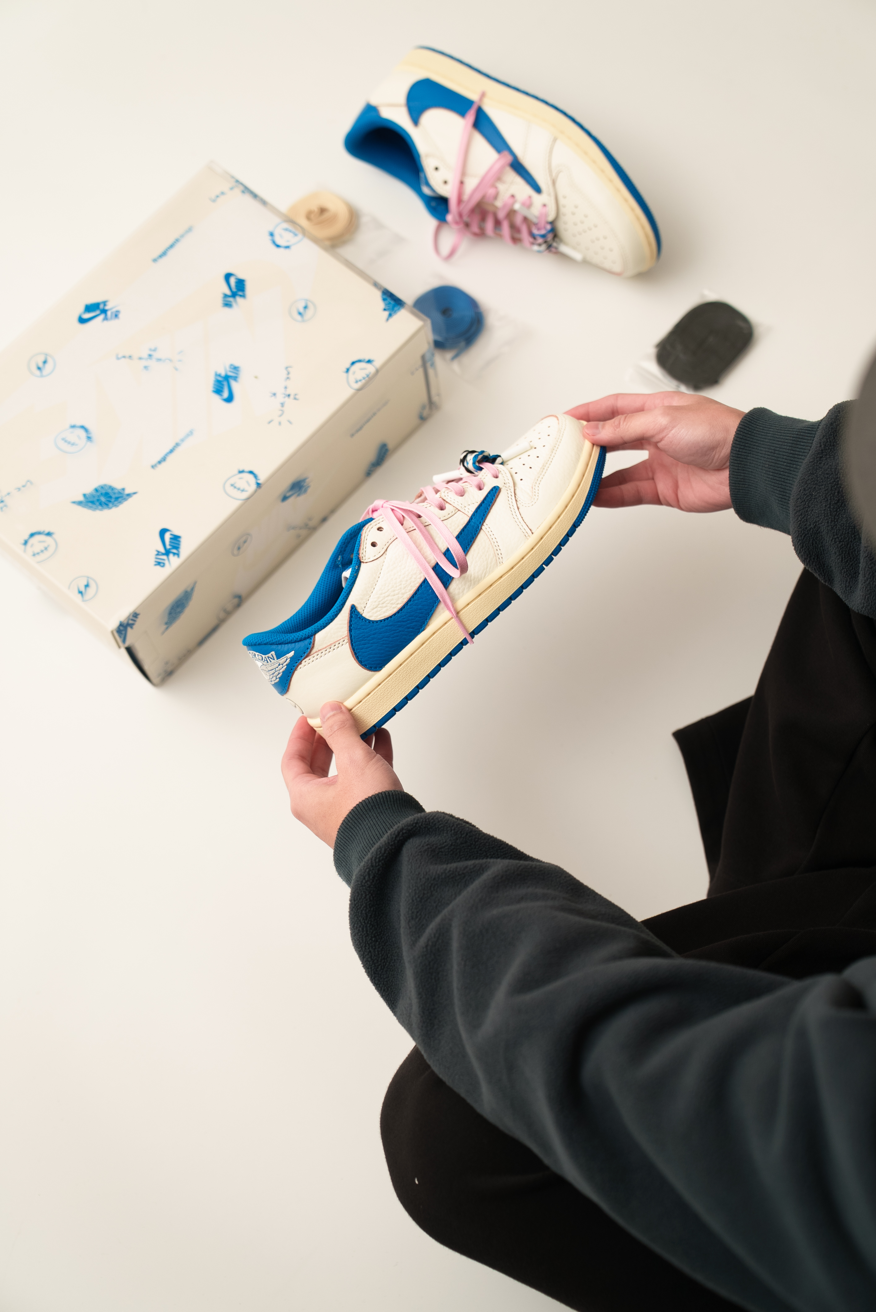 【Focus Store】部分現貨 Travis Scott x Fragment Design x Nike Air Jordan 1 Low OG SP "Sail Military Blue" 閃電藍2.0 倒鉤 DM7866-104