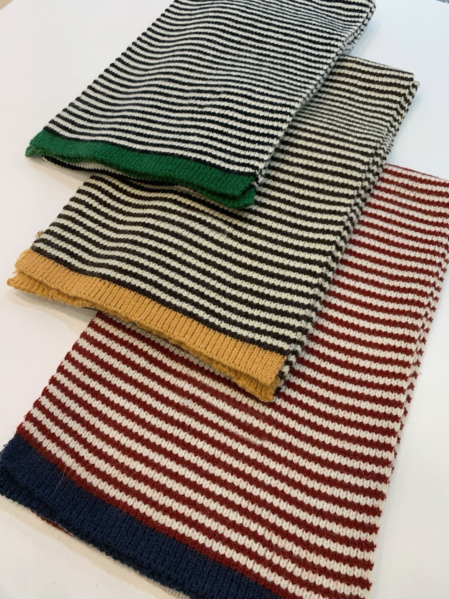 橫條紋保暖圍巾