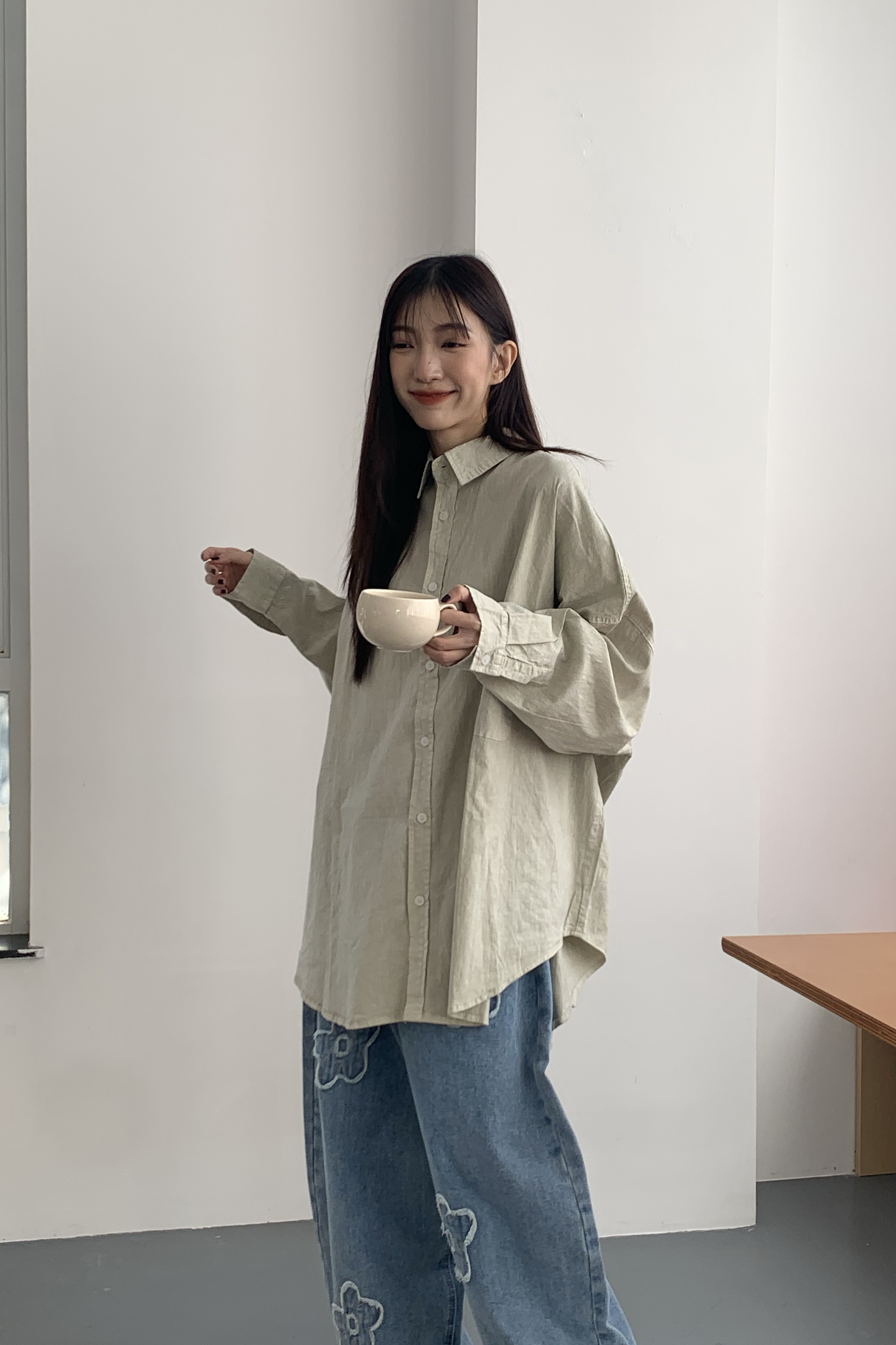 極寬素面百搭款襯衫 2色