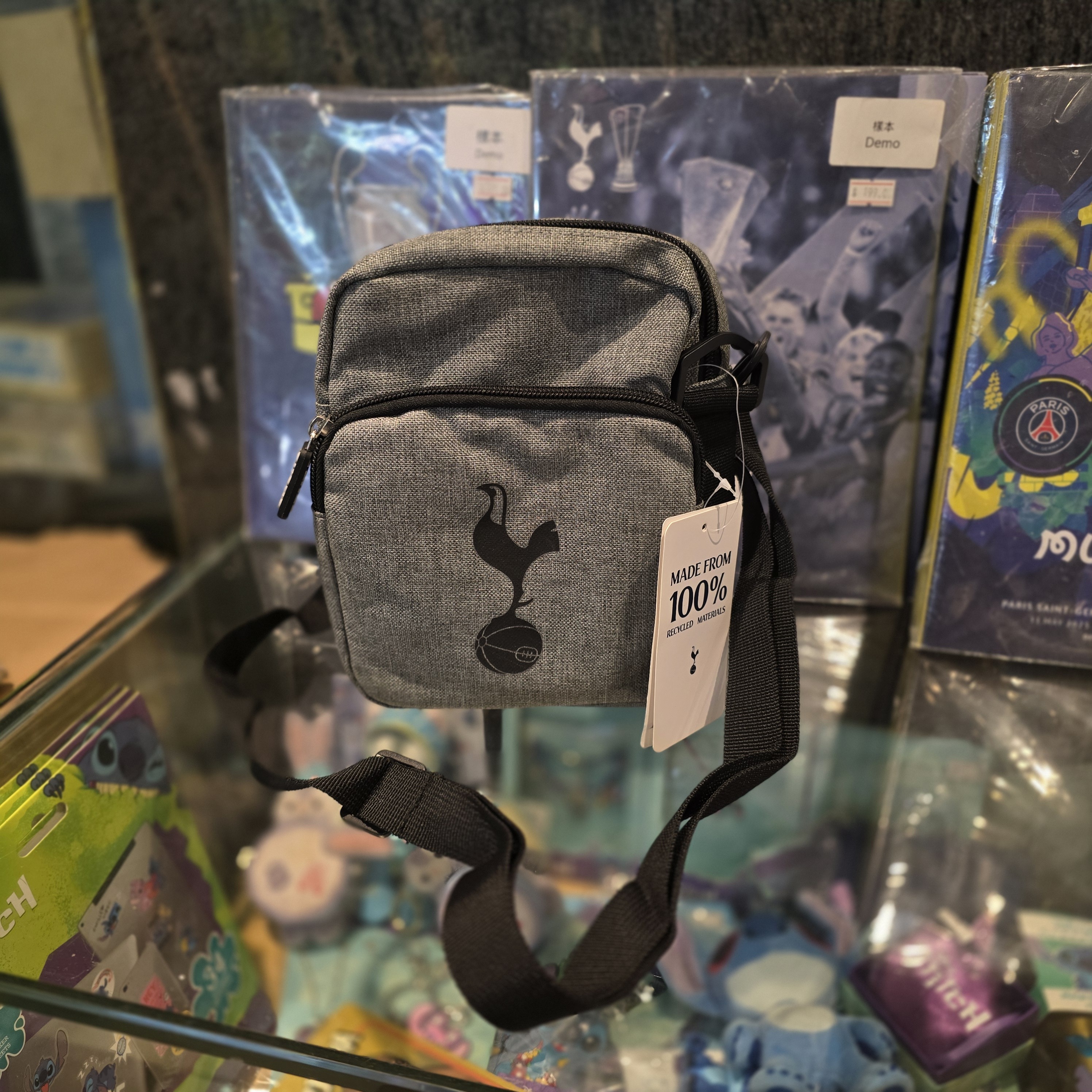 熱刺灰色藍會徽小斜孭袋