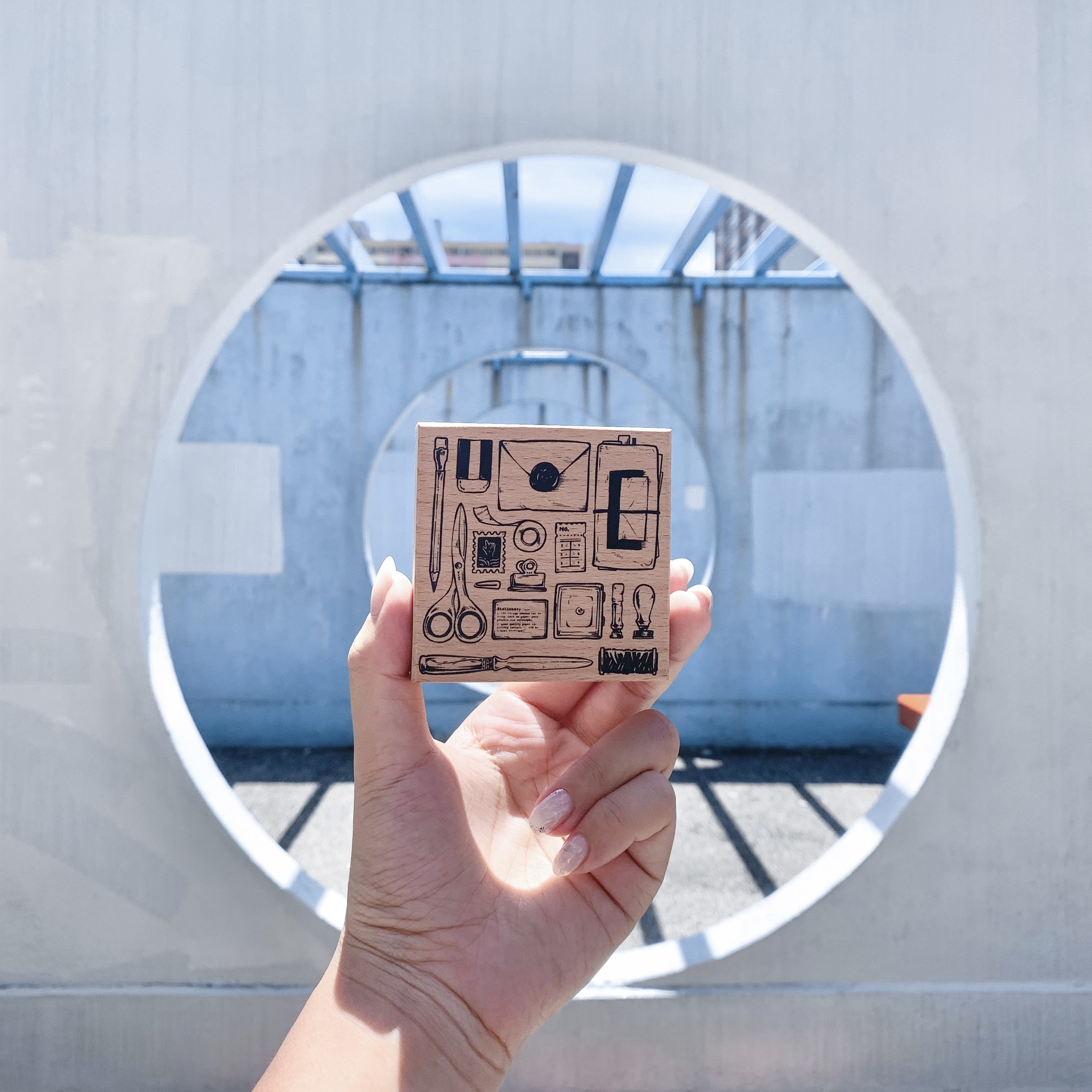 Liberty.hk｜文具俯拍印章