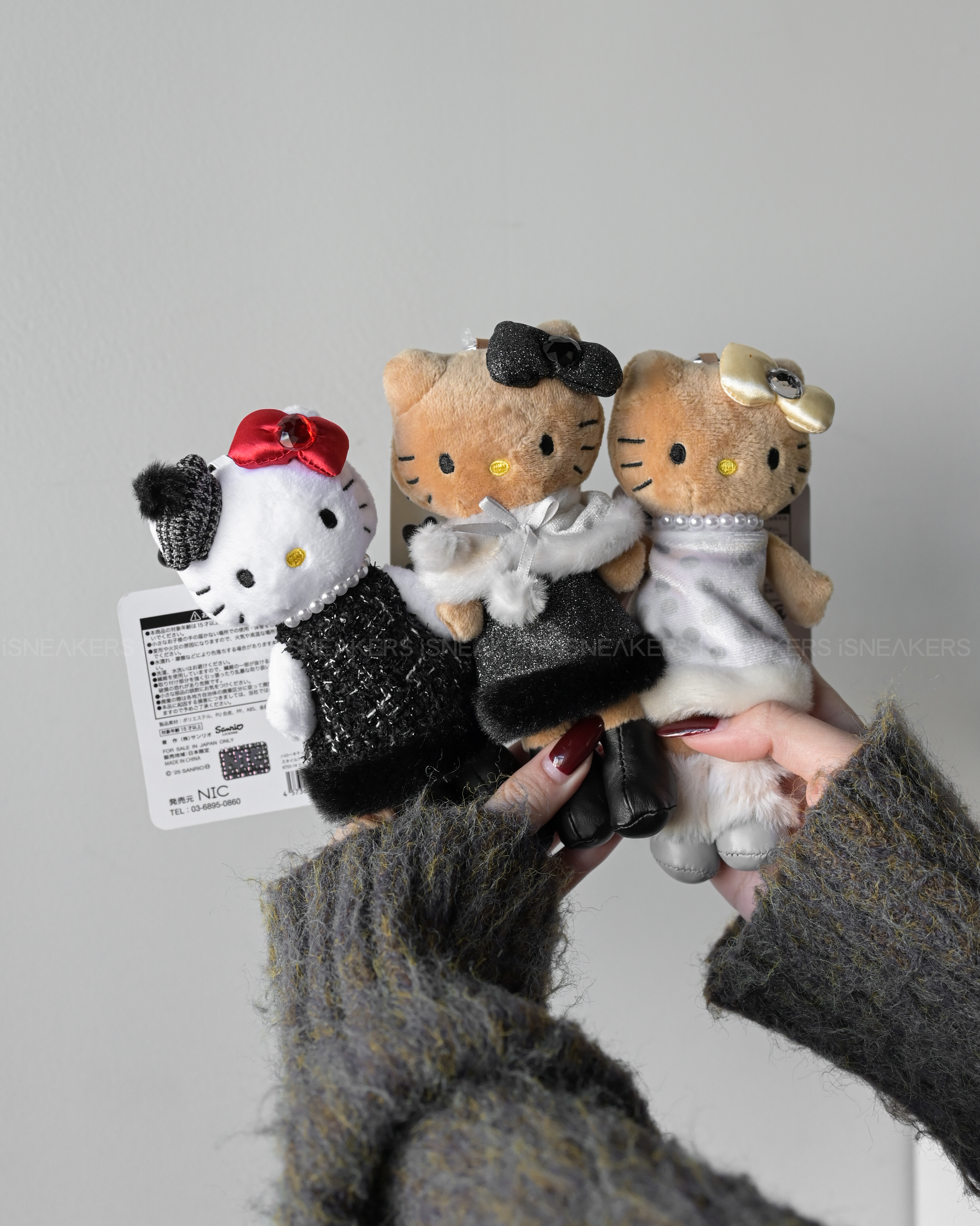 iSNEAKERS｜日本 Sanrio 三麗鷗 秋冬長腿Kitty 小香風 蘿莉 黑皮 吊飾 五款