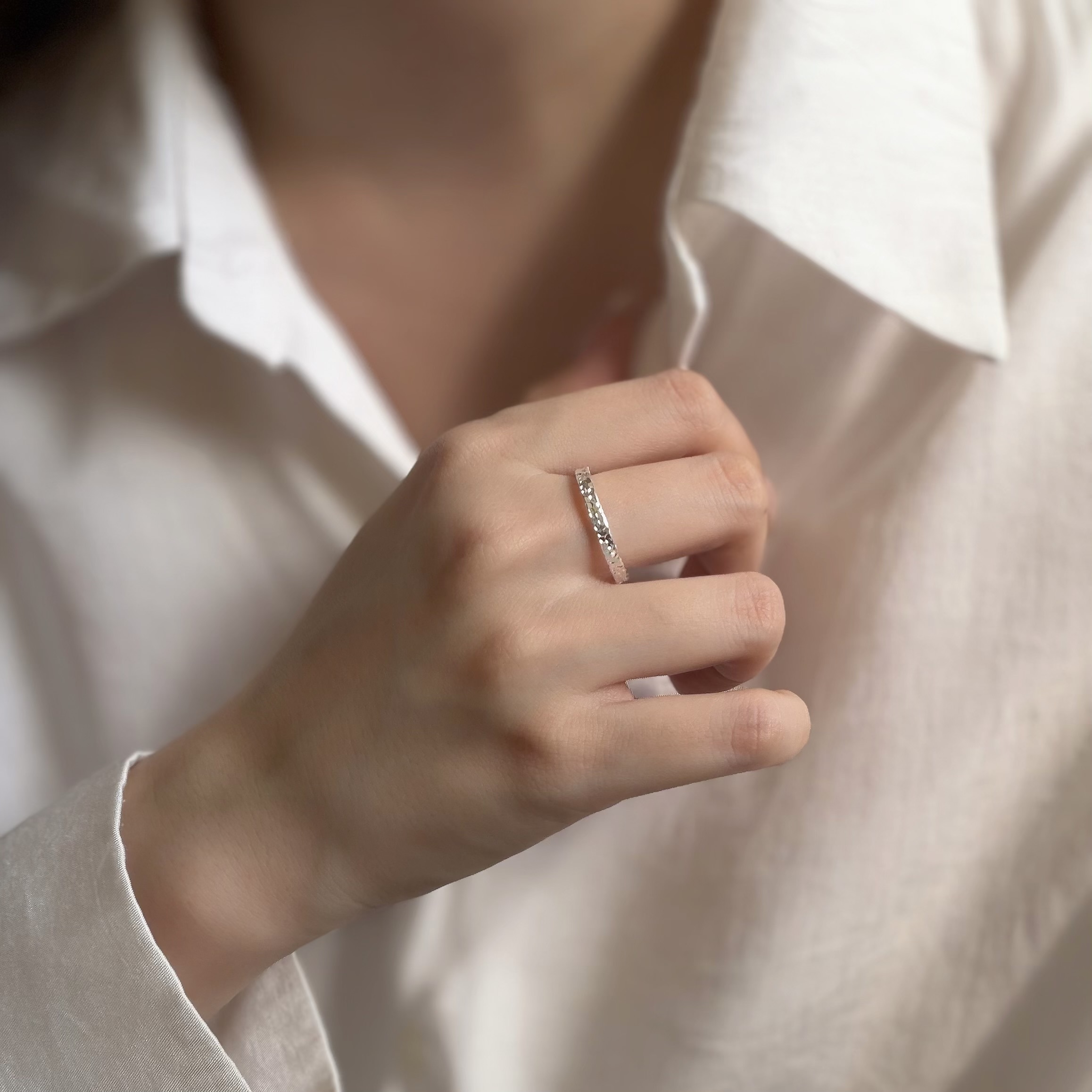 Q200細版碎冰純銀戒指【特價】