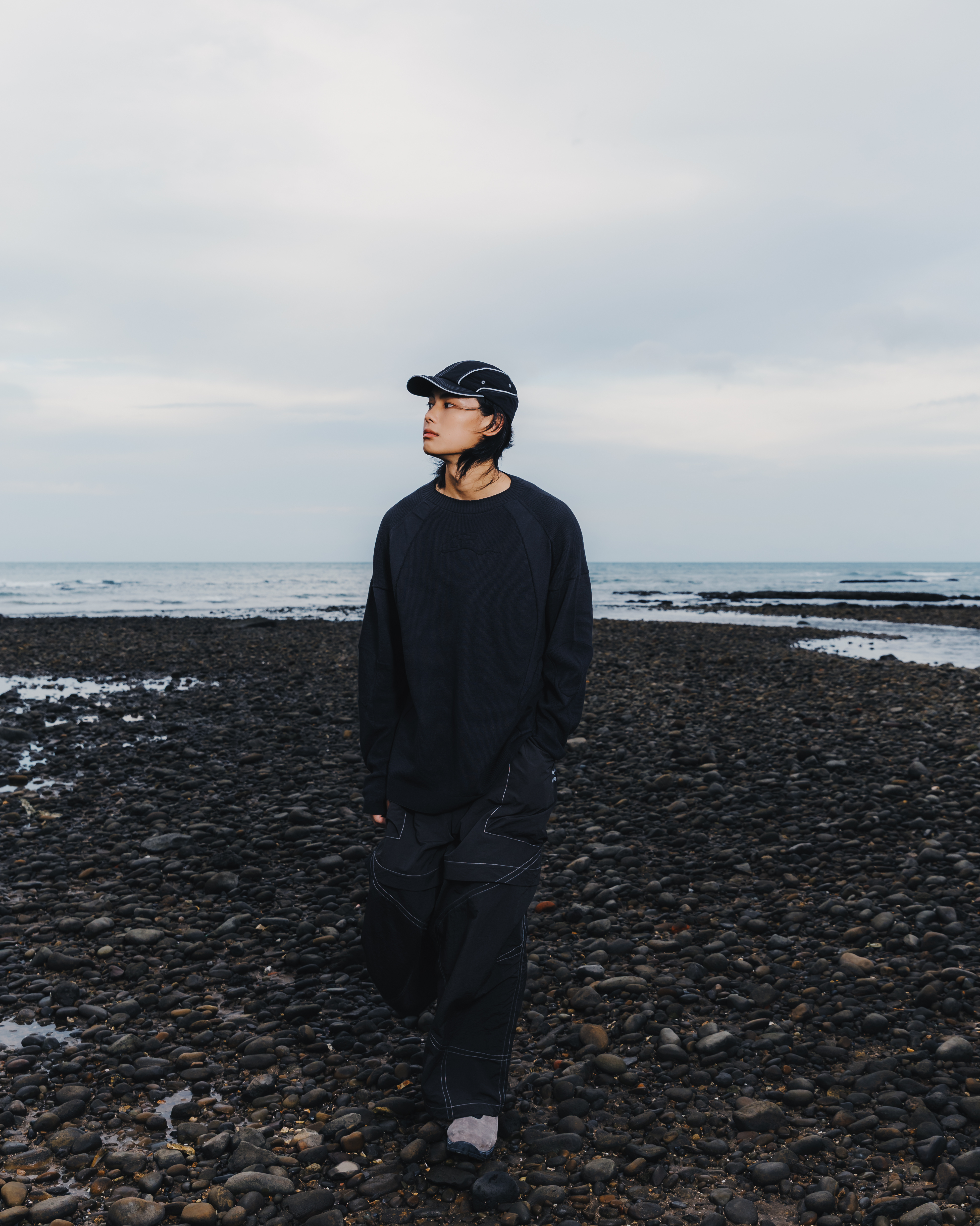 nozzle quiz®｜WG. Misty Sweater (Black/Gray Blue)