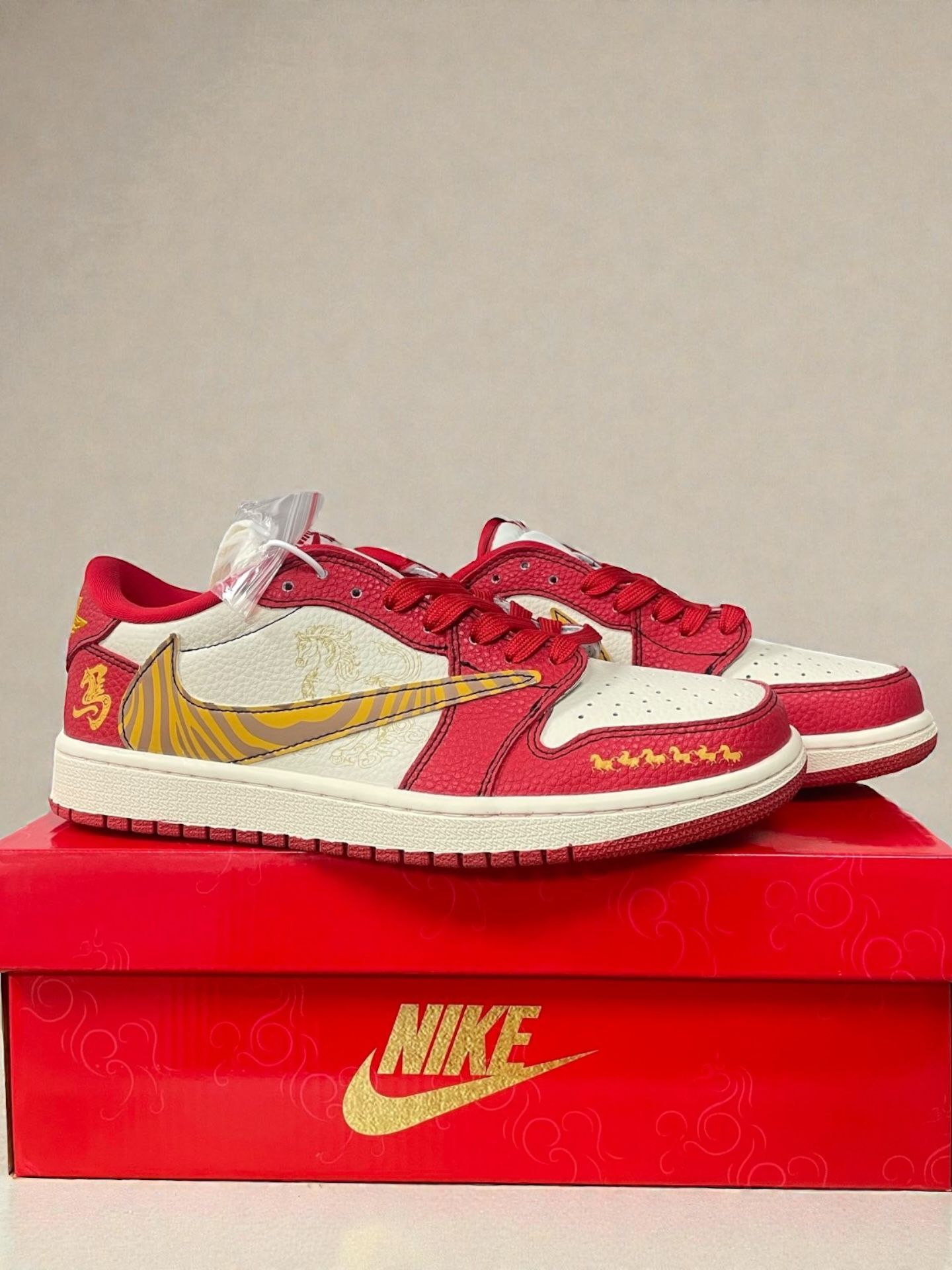 Air Jordan 1 Low 馬年限定鞋