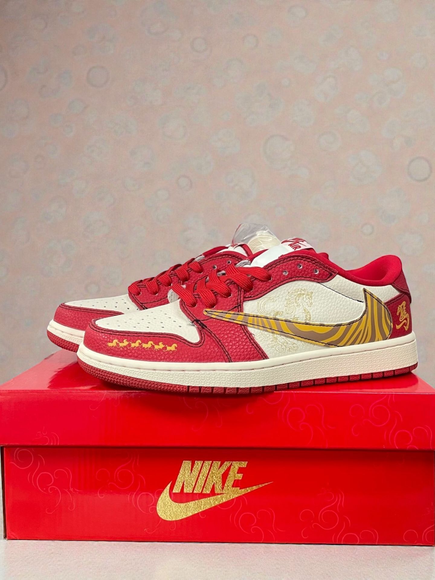 Air Jordan 1 Low 馬年限定鞋
