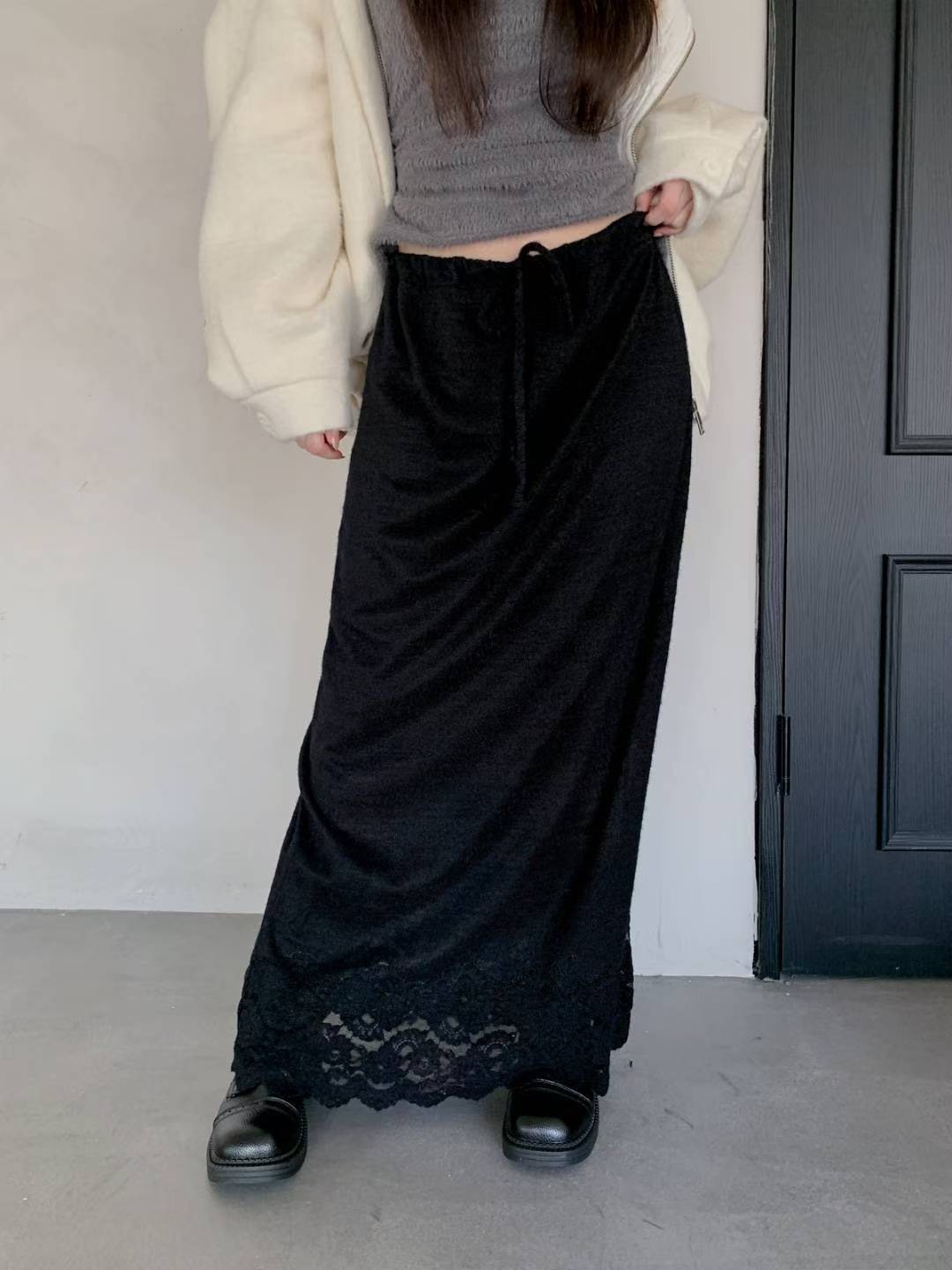 蕾絲下襬毛料長裙