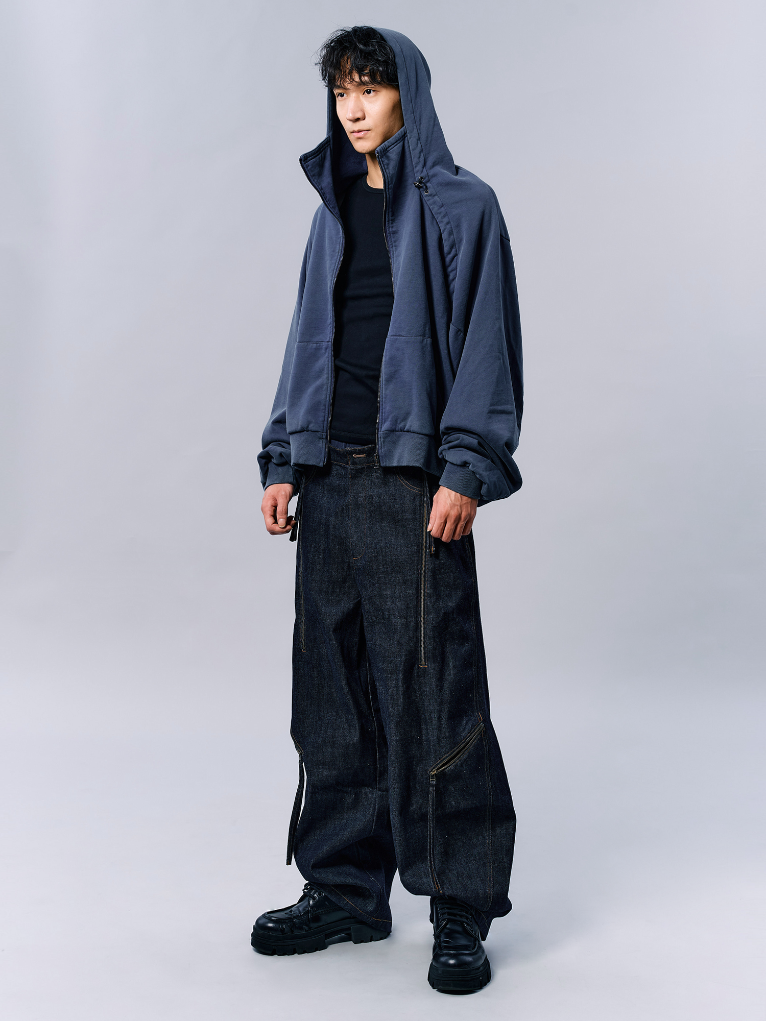 OVERSIZE “WIERD” ZIPPER HOODIE