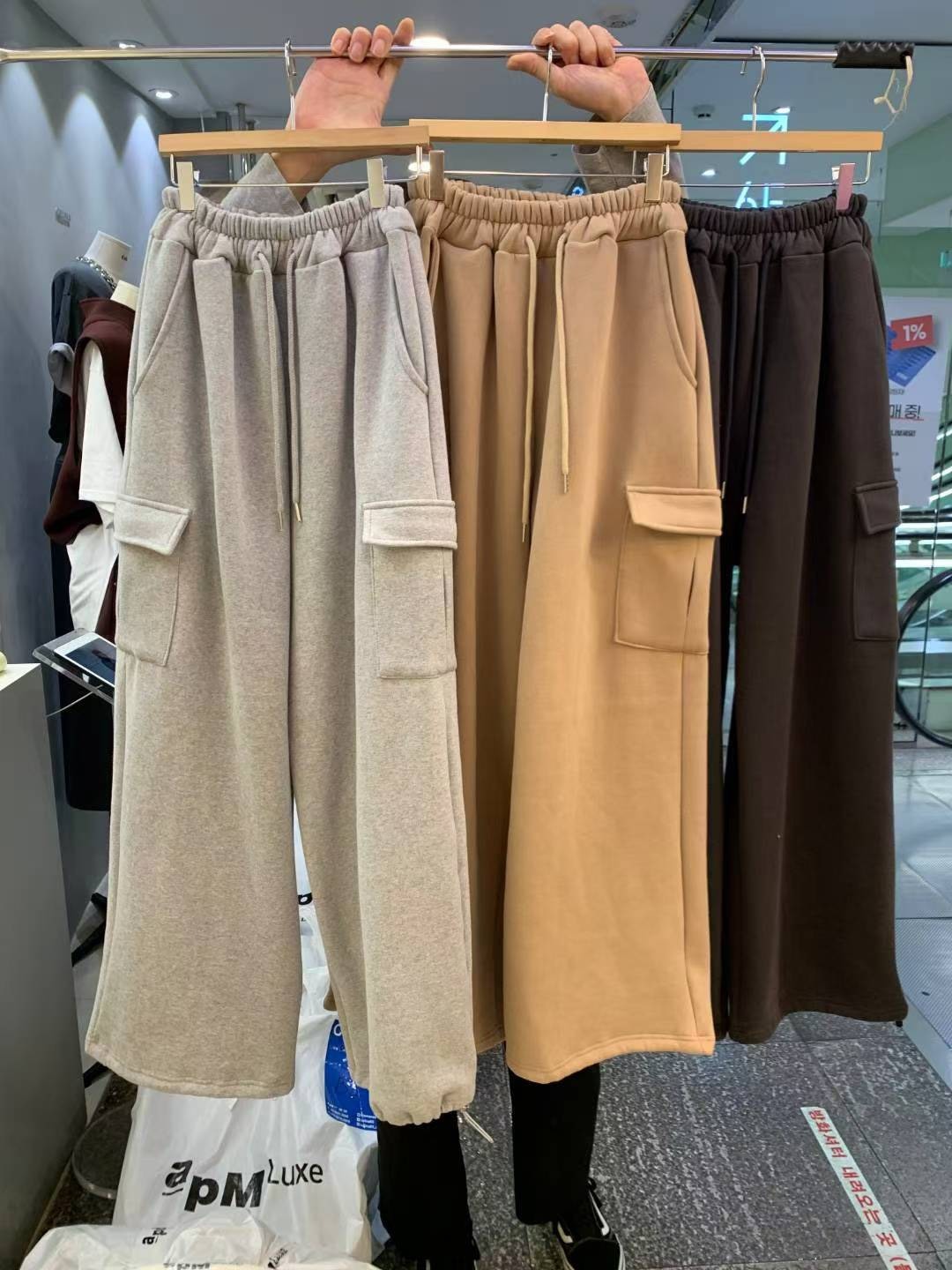 側口袋綁帶休閒長褲