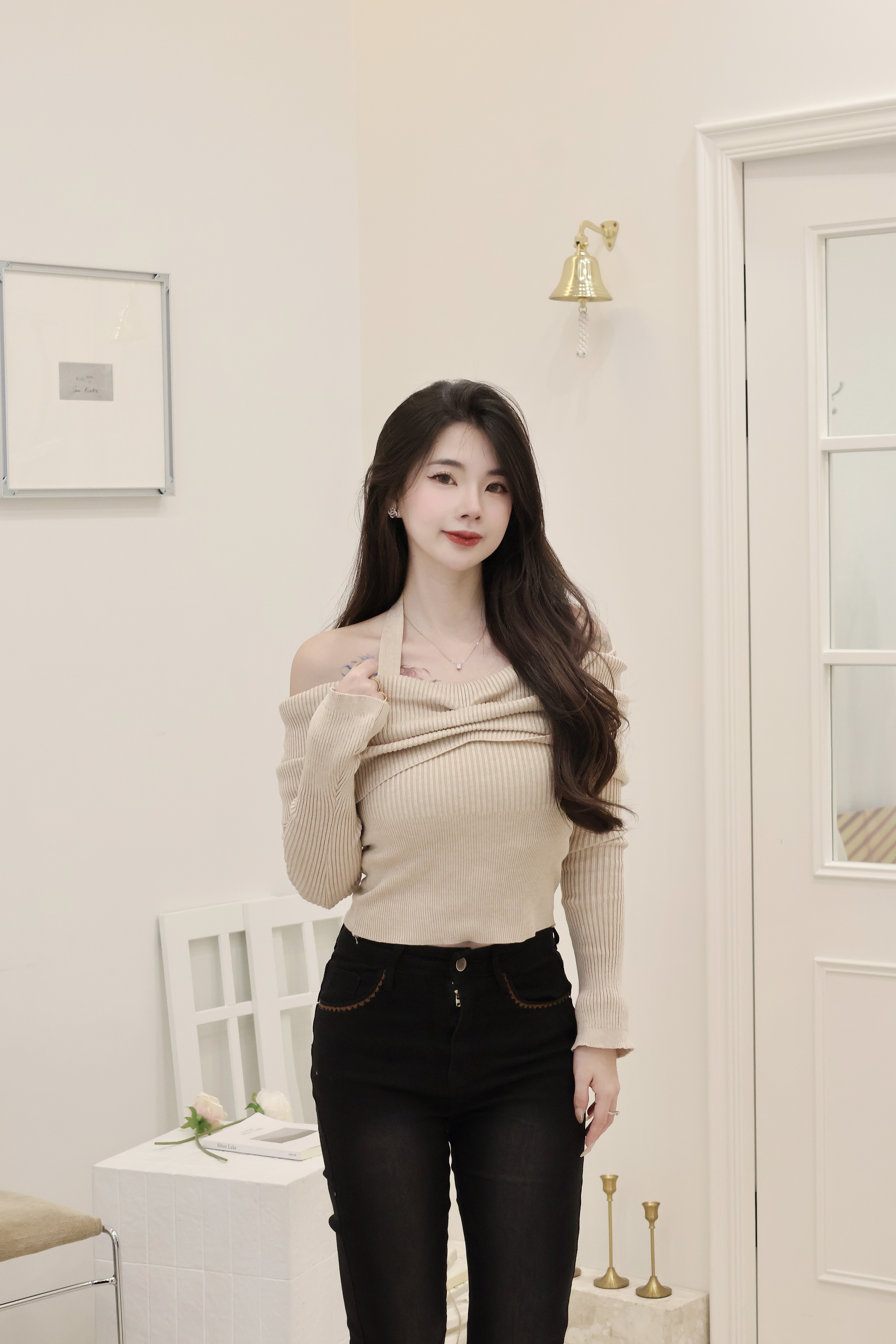 小戀愛🎀掛脖露肩針織