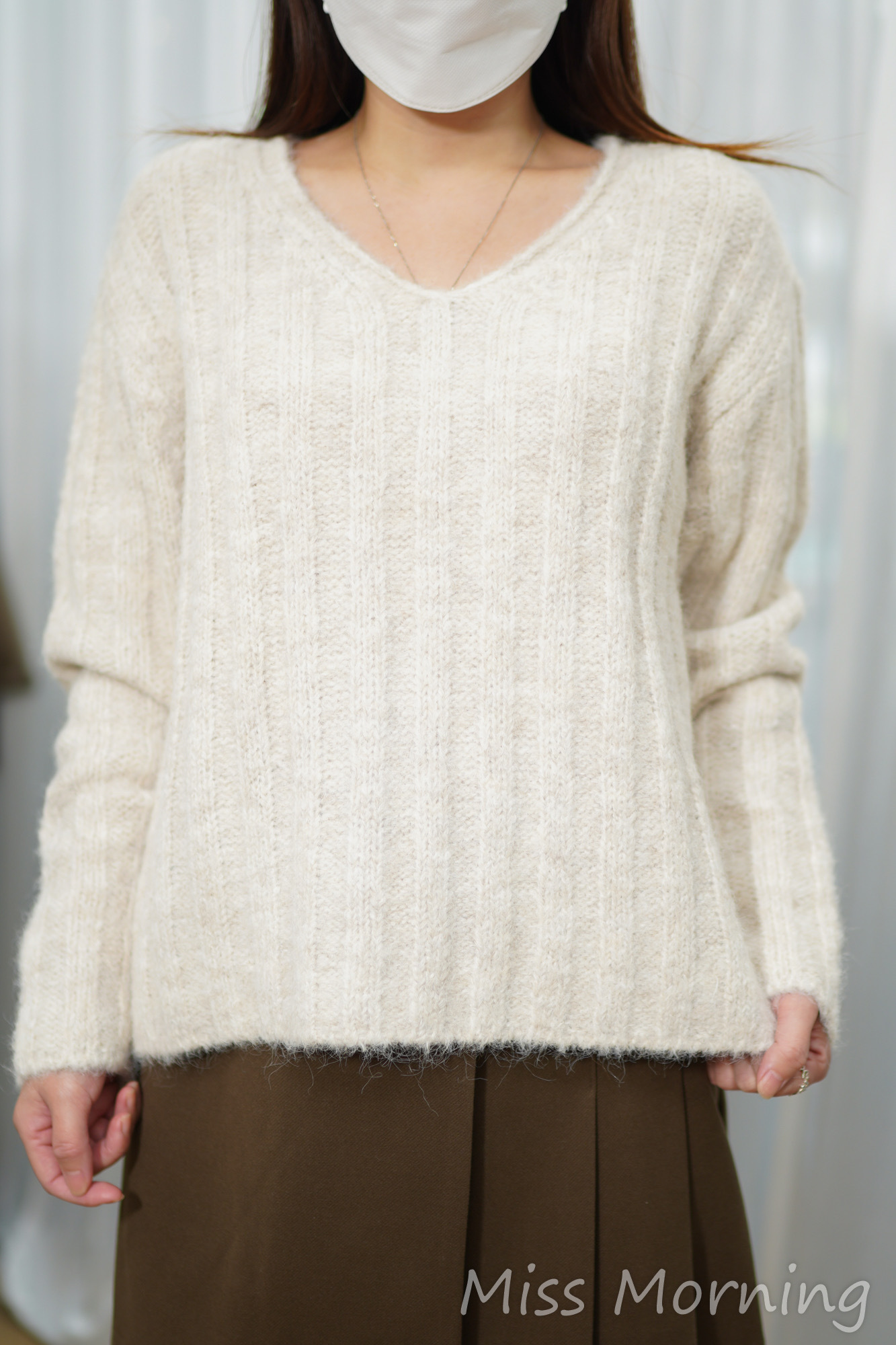 V領針織上衣(15000)