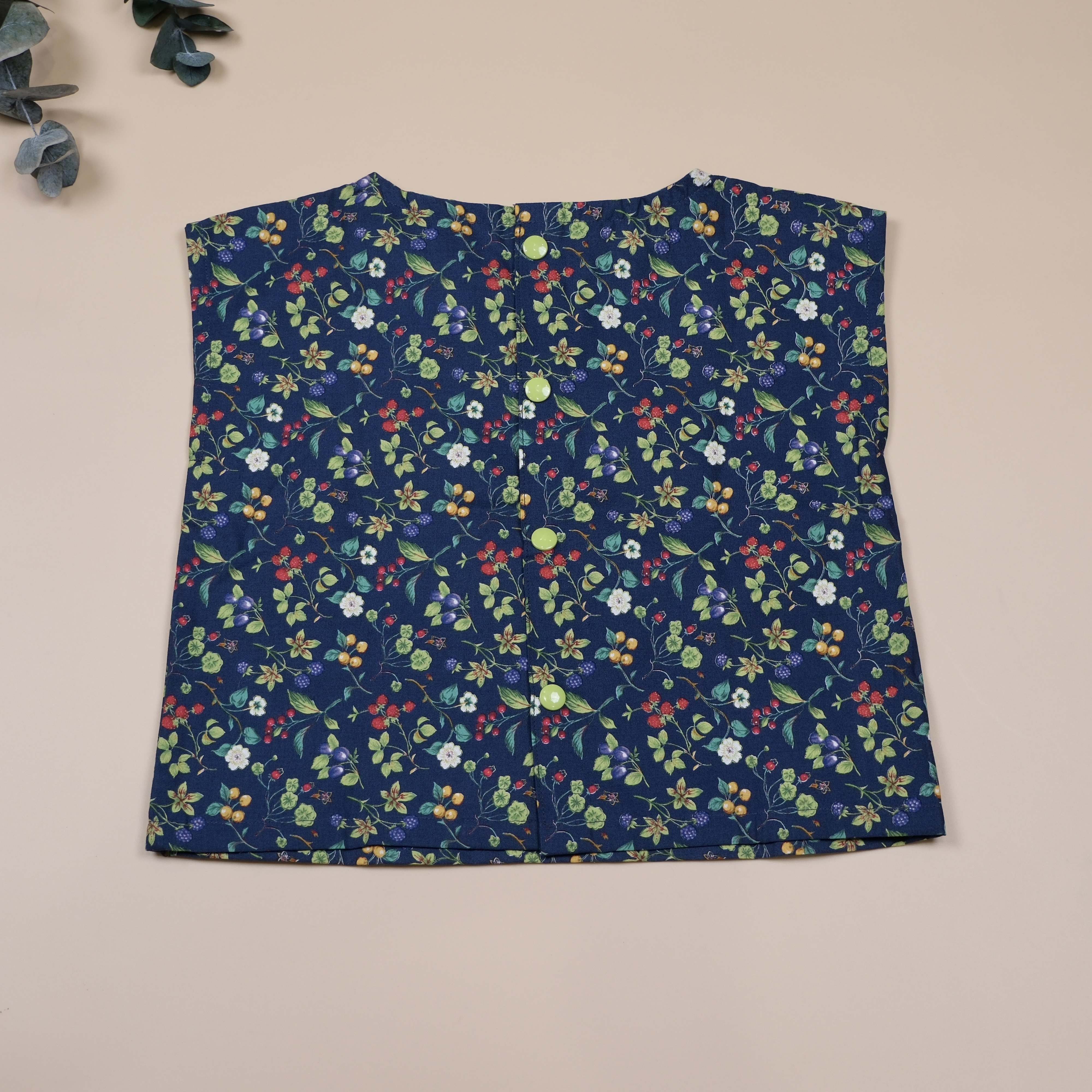深藍莓果 ⬗ 無袖上衣