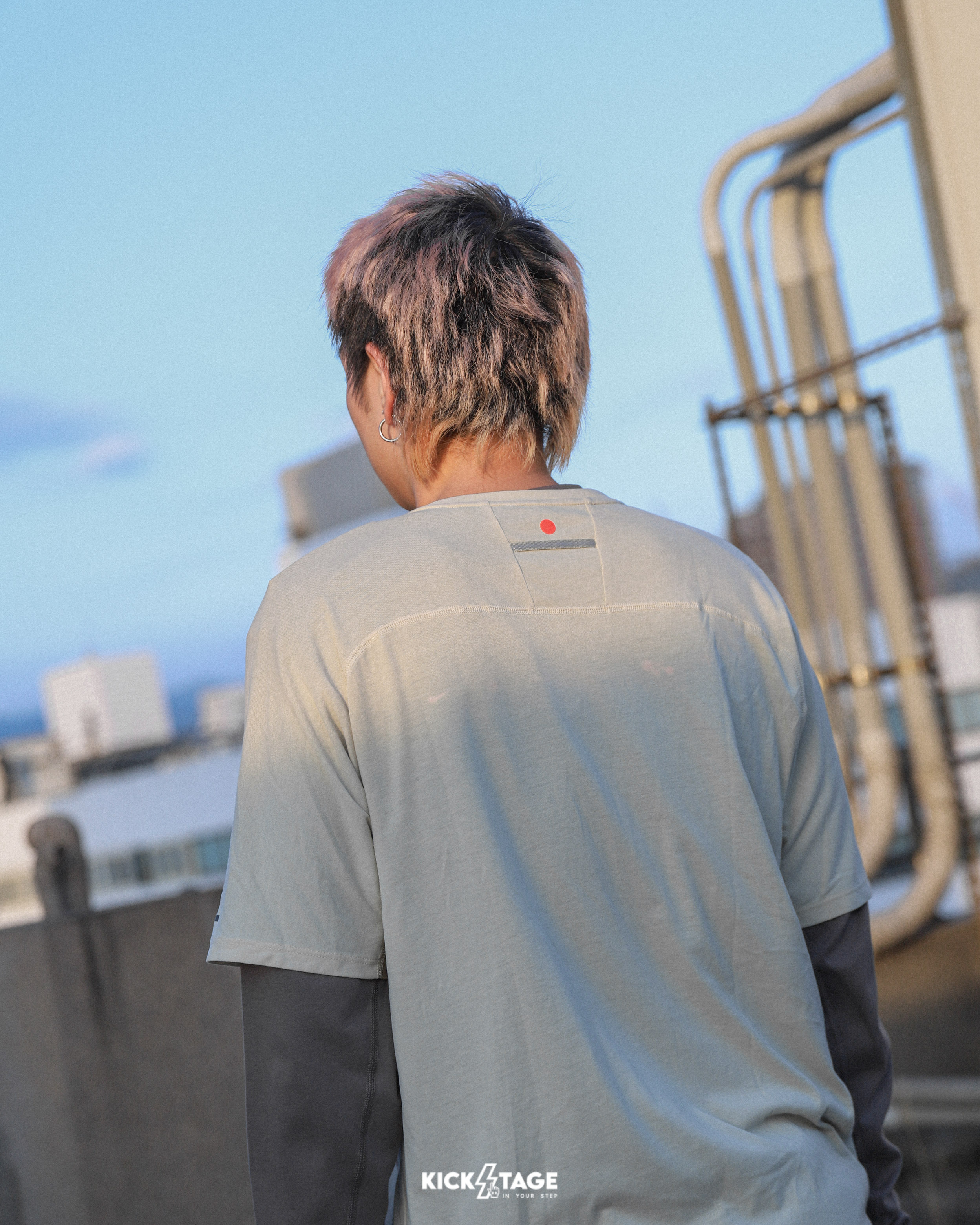 男款 NIKE DRY ADV TEE 淺卡其 印花 透氣 運動 休閒 短袖 短T【IM9661-229】NKTF