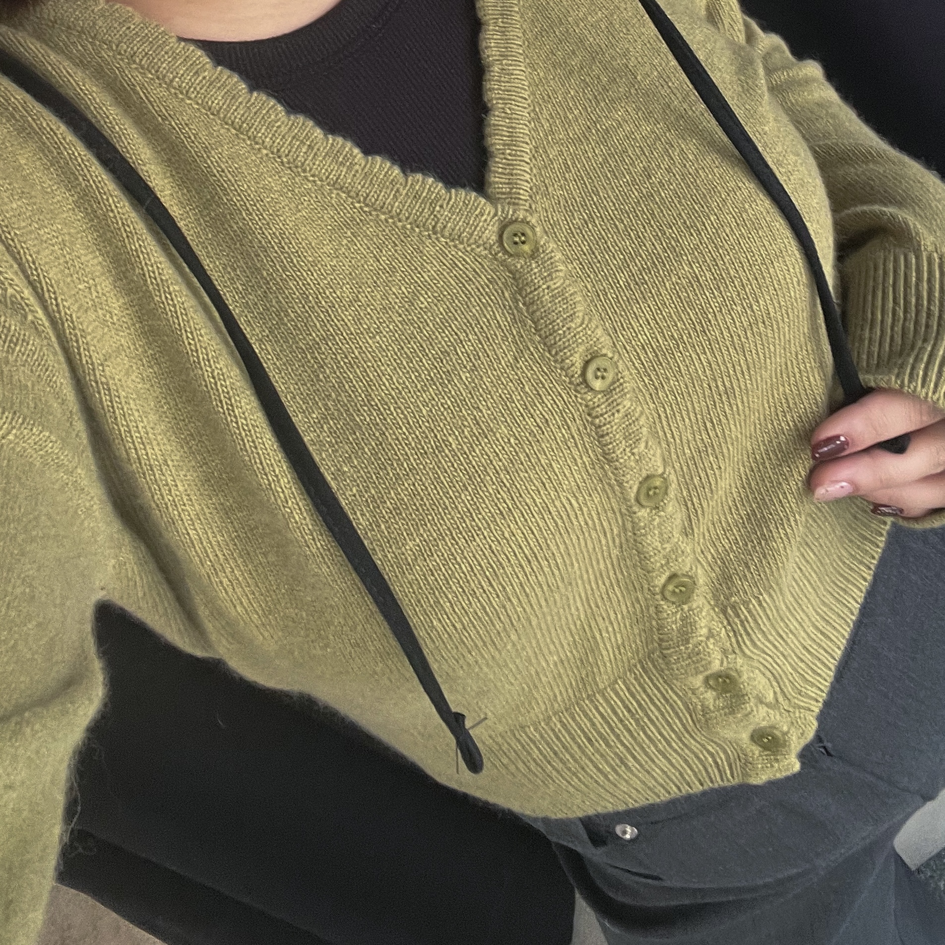 D09高級毛料V領短版針織外(綠)