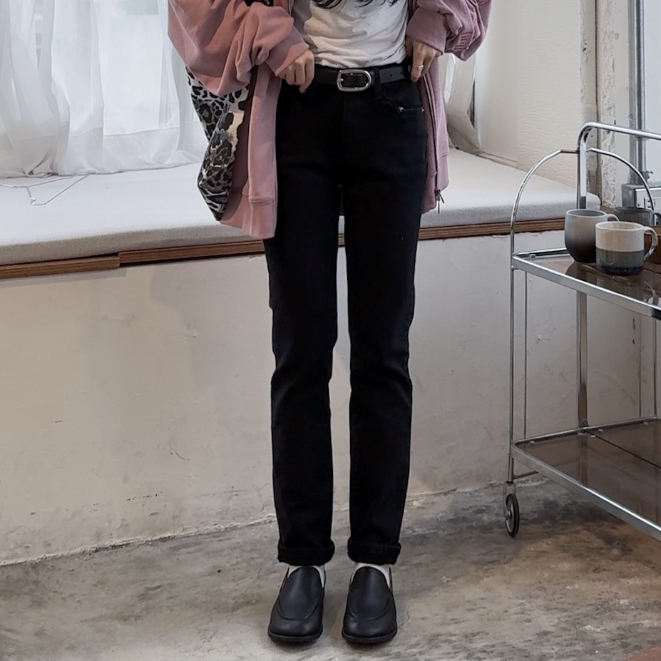 D13彈性小腳煙黑牛仔褲(S/M)