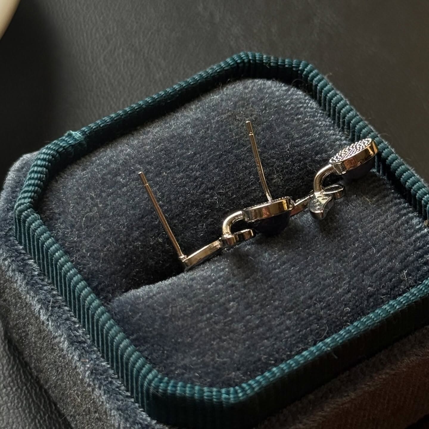 [原石] 坦桑石 / 丹泉石 925銀耳環 水晶耳環