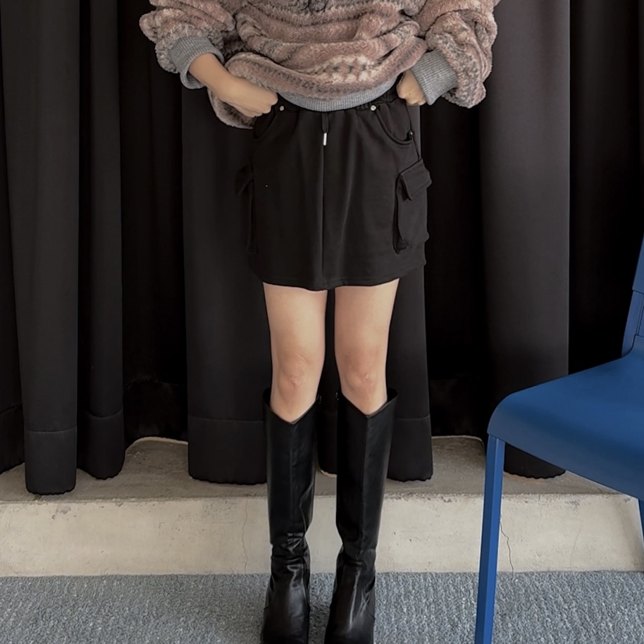 D23雙側口袋棉短裙(白/黑)