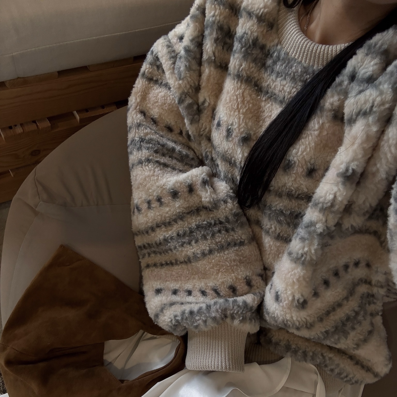 D37氛圍滿滿舒服顆粒絨T(米)