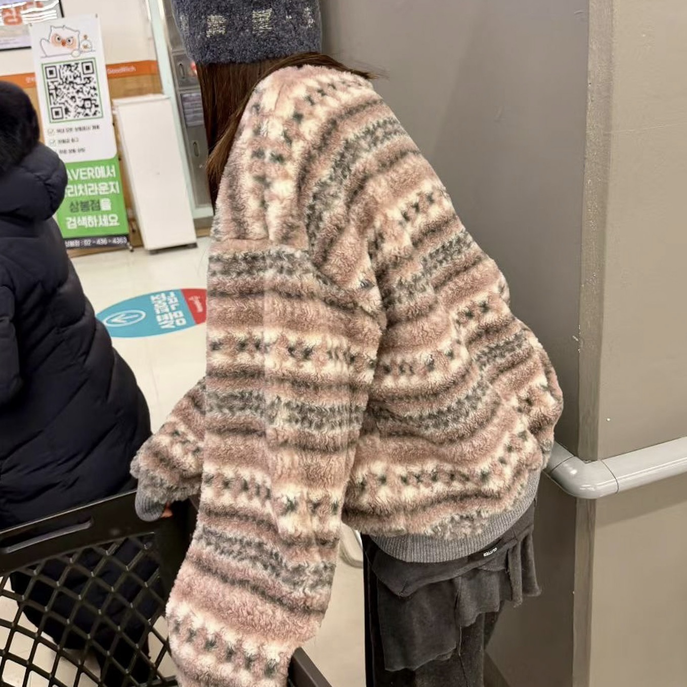 D37氛圍滿滿舒服顆粒絨T(粉)