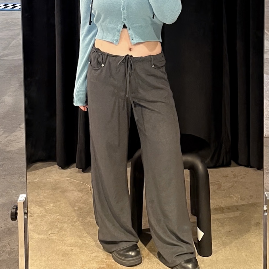 D10特殊面料紋路休閒寬褲(墨黑)