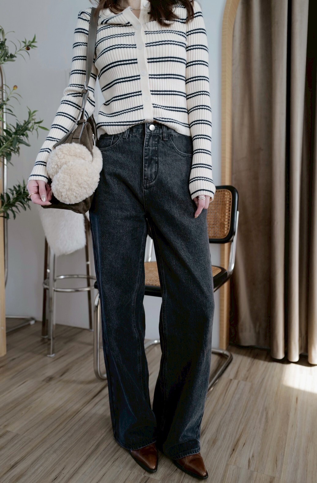 （現貨）碳灰色直筒寬褲 GO03