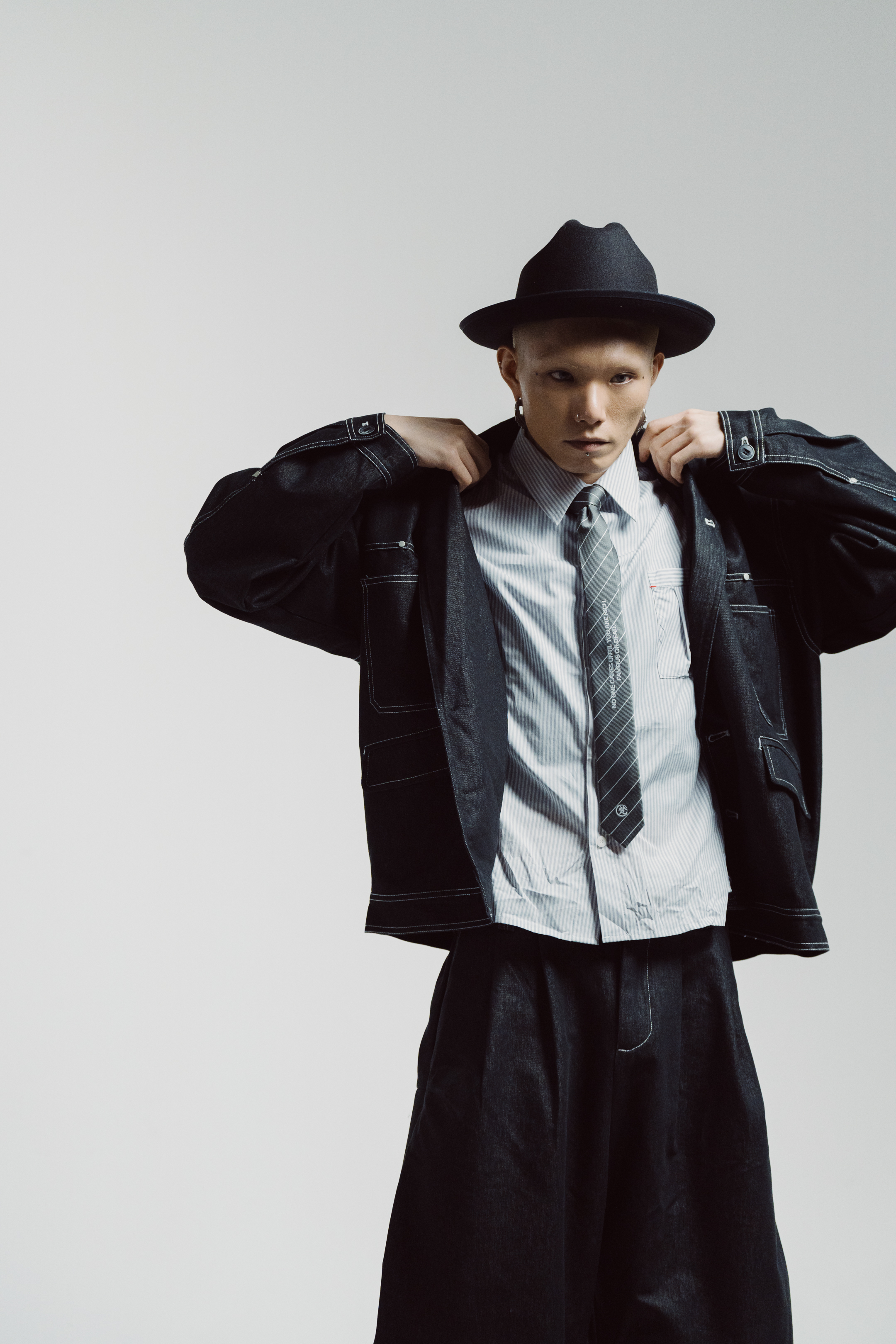 Fumble 短版牛仔西裝外套｜黑色