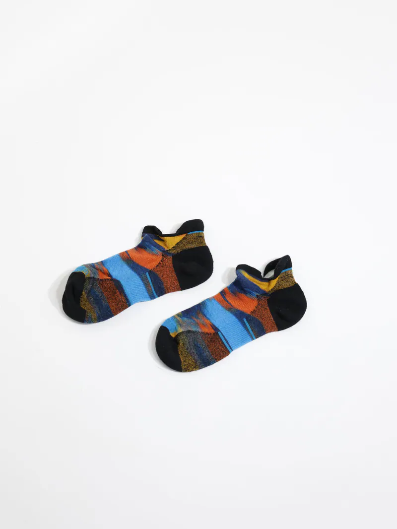 【 M 號】Smartwool 羊毛帽 女 機能跑步局部輕量減震Print踝襪 筆刷油彩 靛藍色 SW002122B25