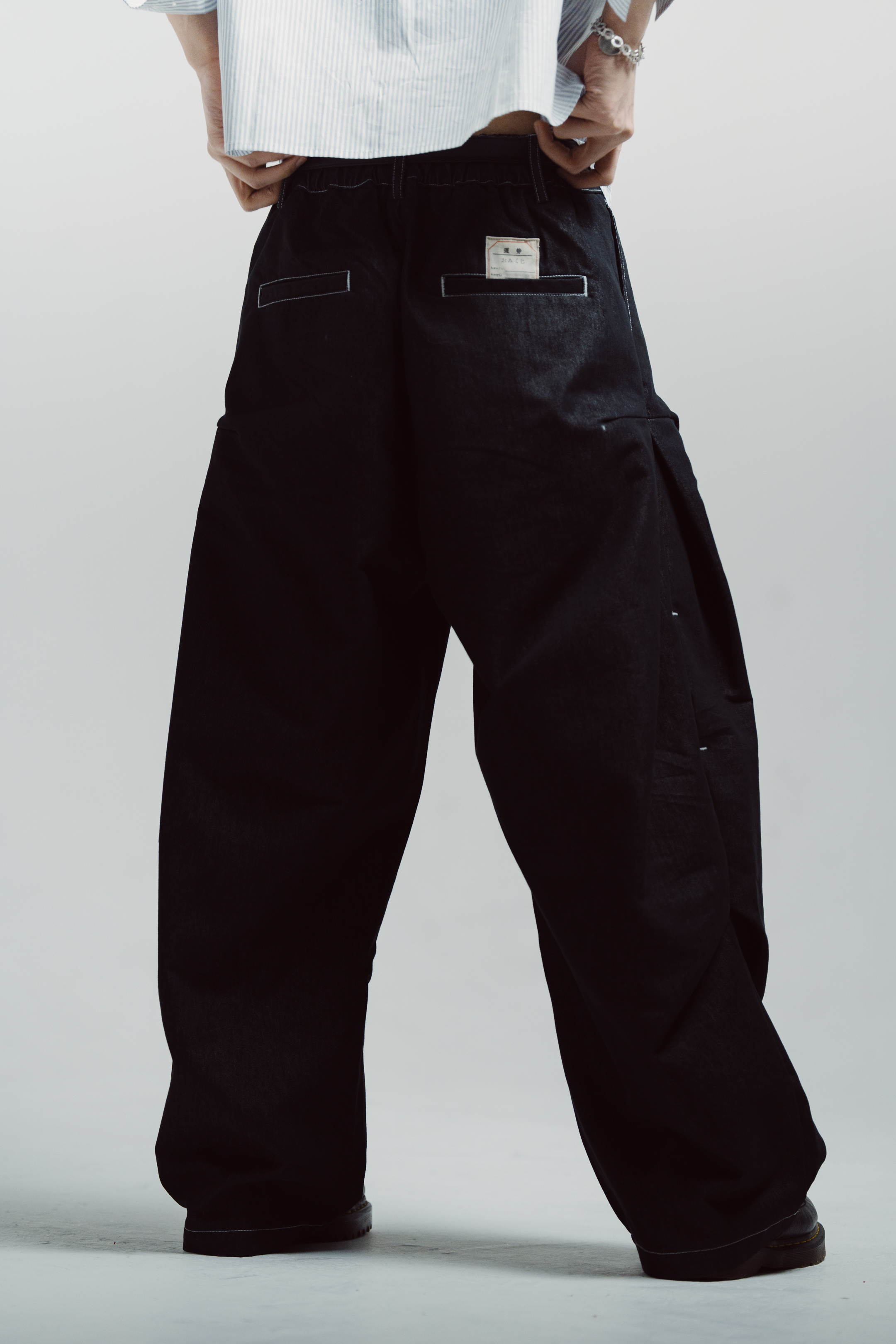 Fumble 牛仔日式燈籠闊褲｜黑色