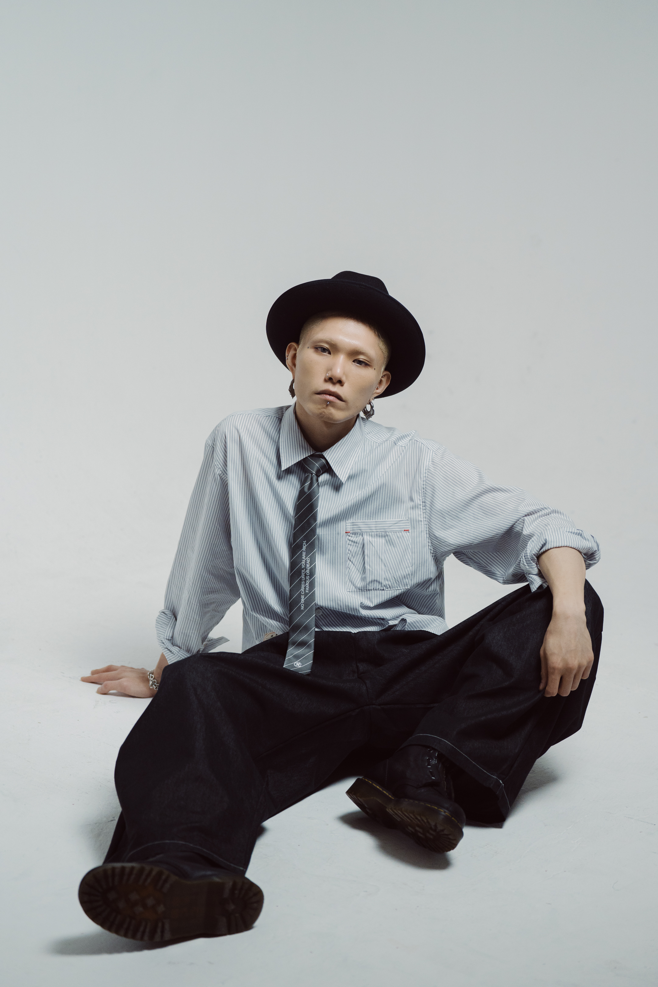 Fumble 牛仔日式燈籠闊褲｜黑色