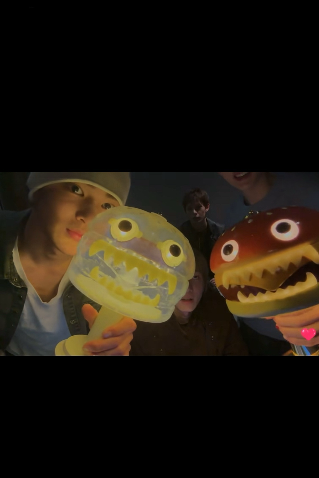 本週限時接單!! 日本🇯🇵連線 UNDERCOVER X Medicom Toy HAMBURGER LAMP 漢堡燈 原色 黑色 透明色 夜燈 CORTIS同款/預購