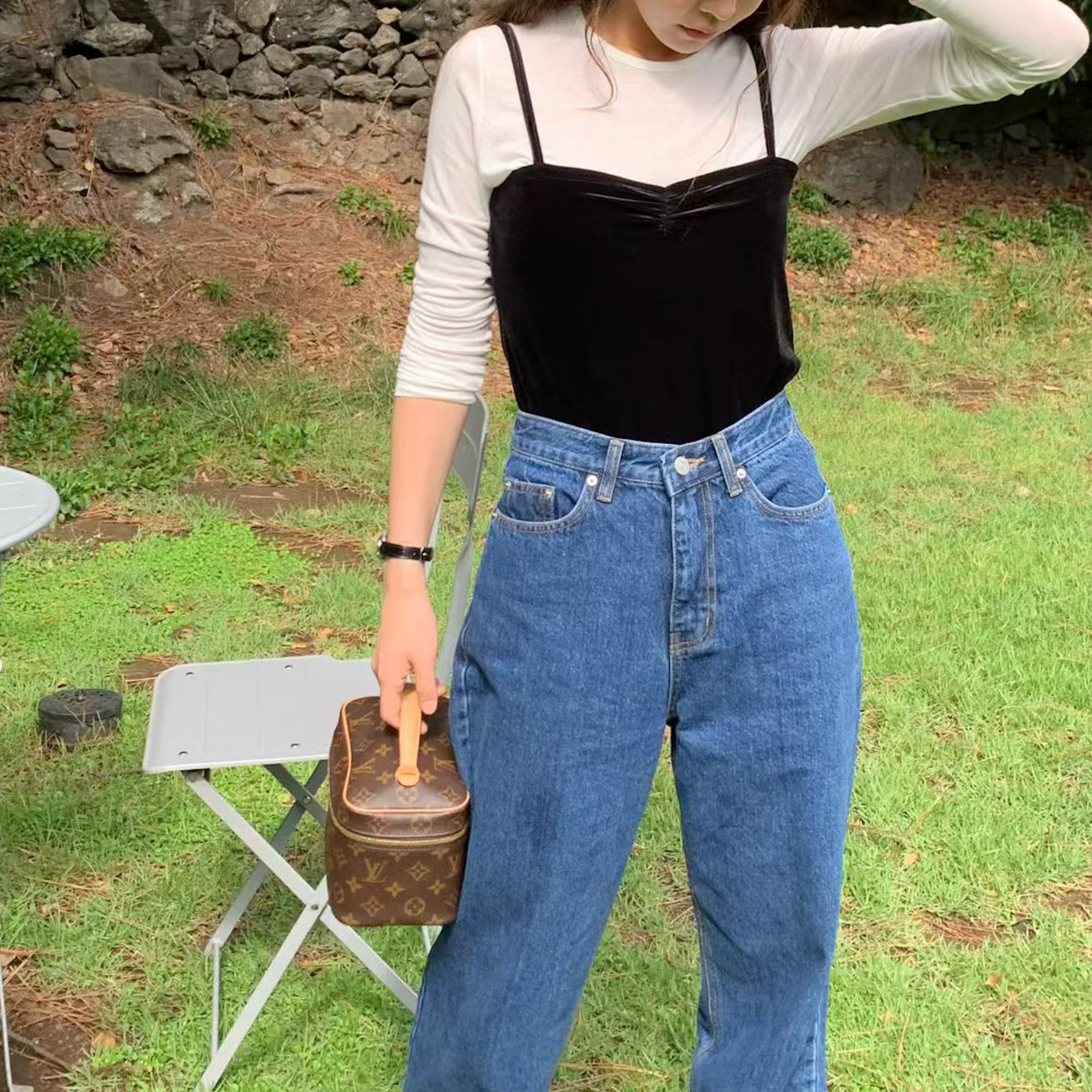 D28絨光澤細肩背心