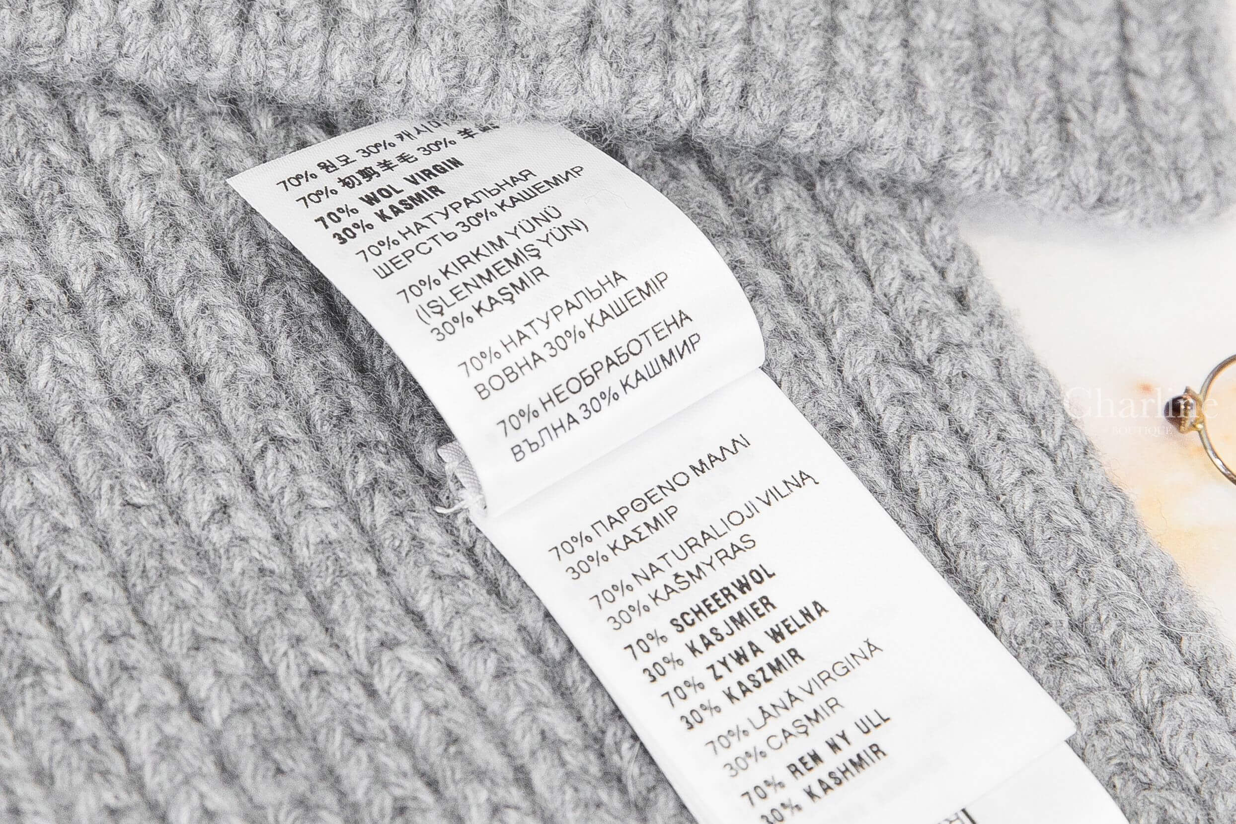 Miu Miu Cashmere Scarf 灰色針織刺繡白字喀什米爾羊毛圍巾-Charline Boutique 精品代購