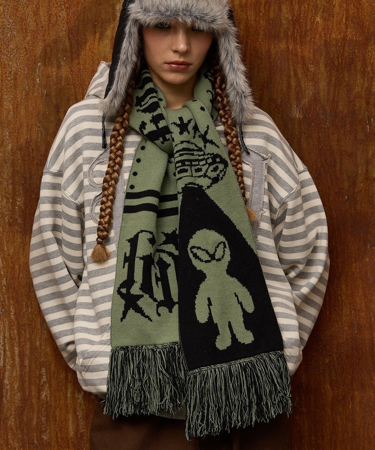 HOODHOOD Reversible Alien Knit Muffler