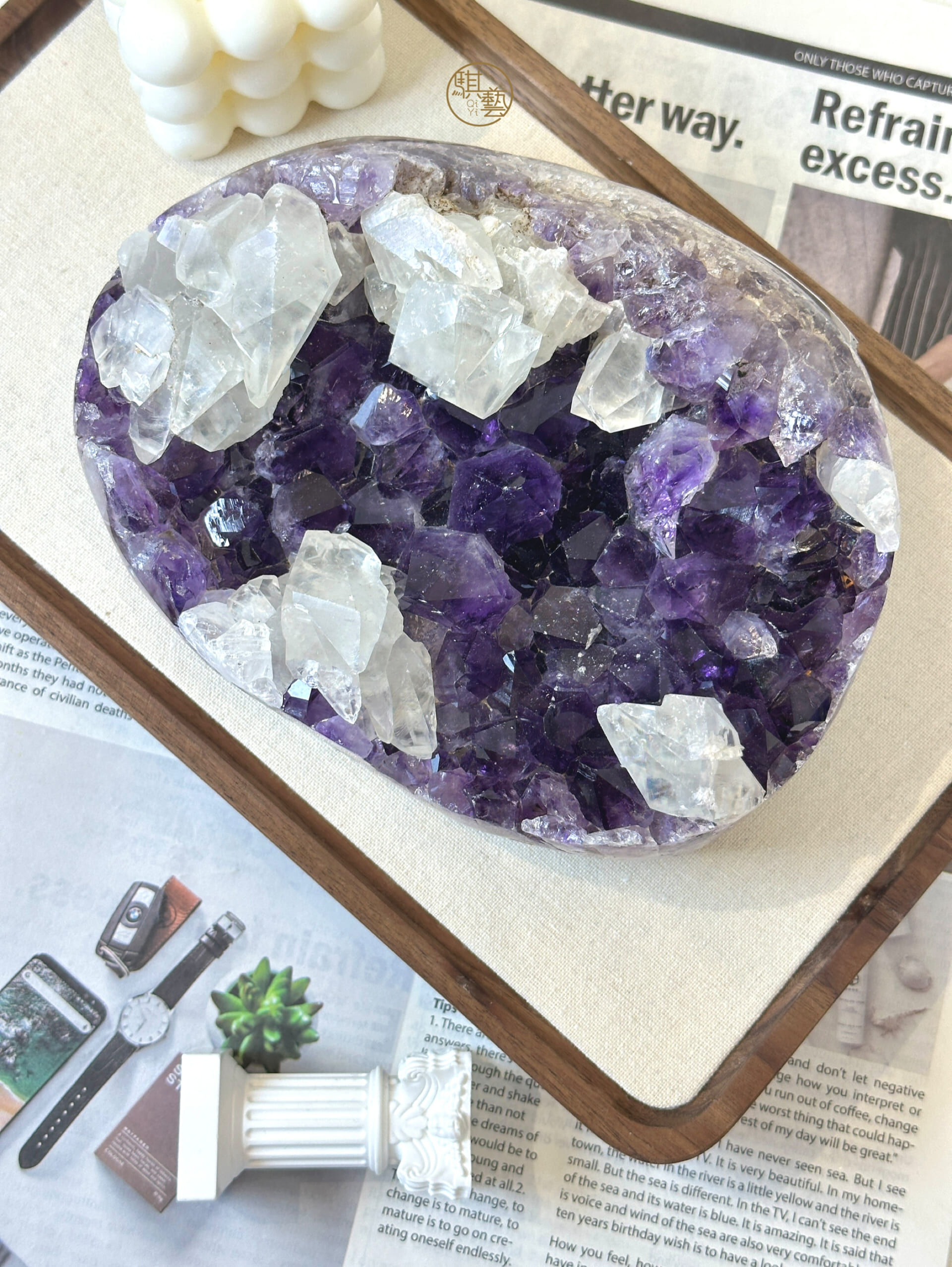 紫晶鎮共生白方解石7000｜雙重能量・淨化放大・空間磁場核心