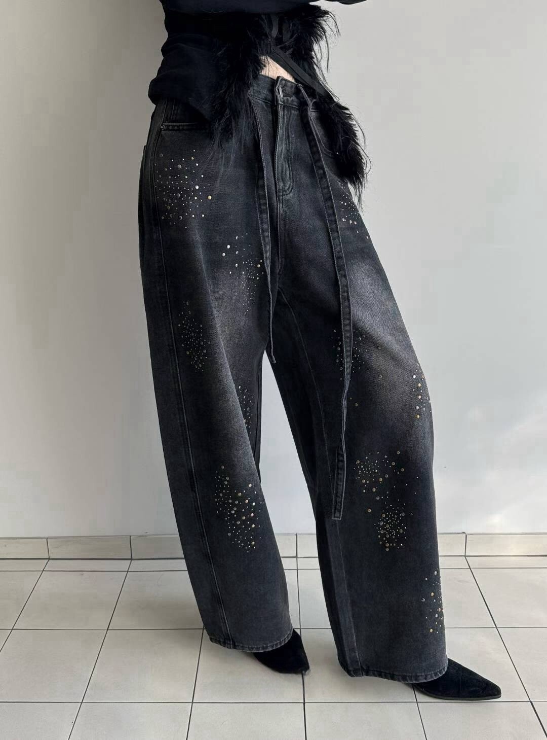 抽繩釘片牛仔褲