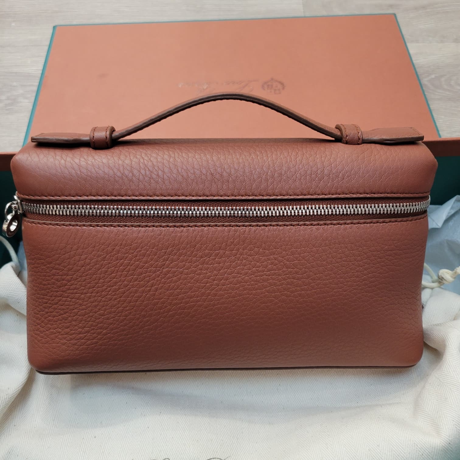 LORO PIANA L19 Kummel/Antique Silver 楓葉紅