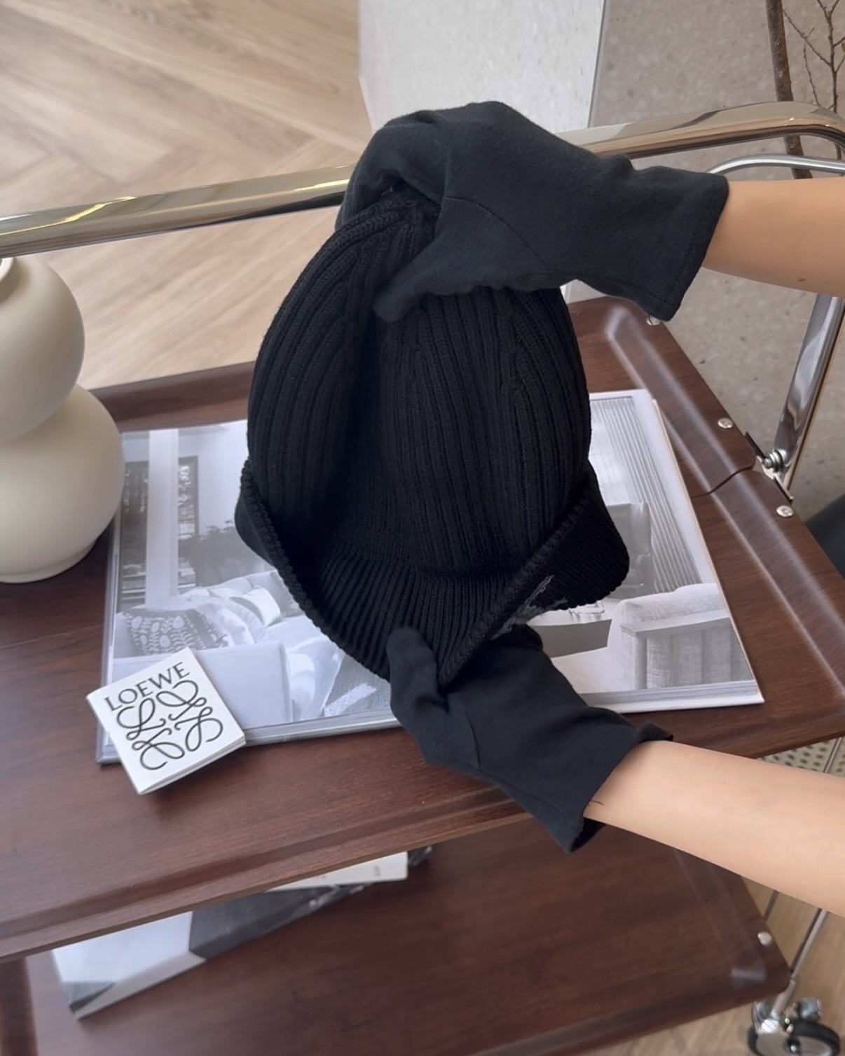LOEWE｜羊毛毛線帽 黑色