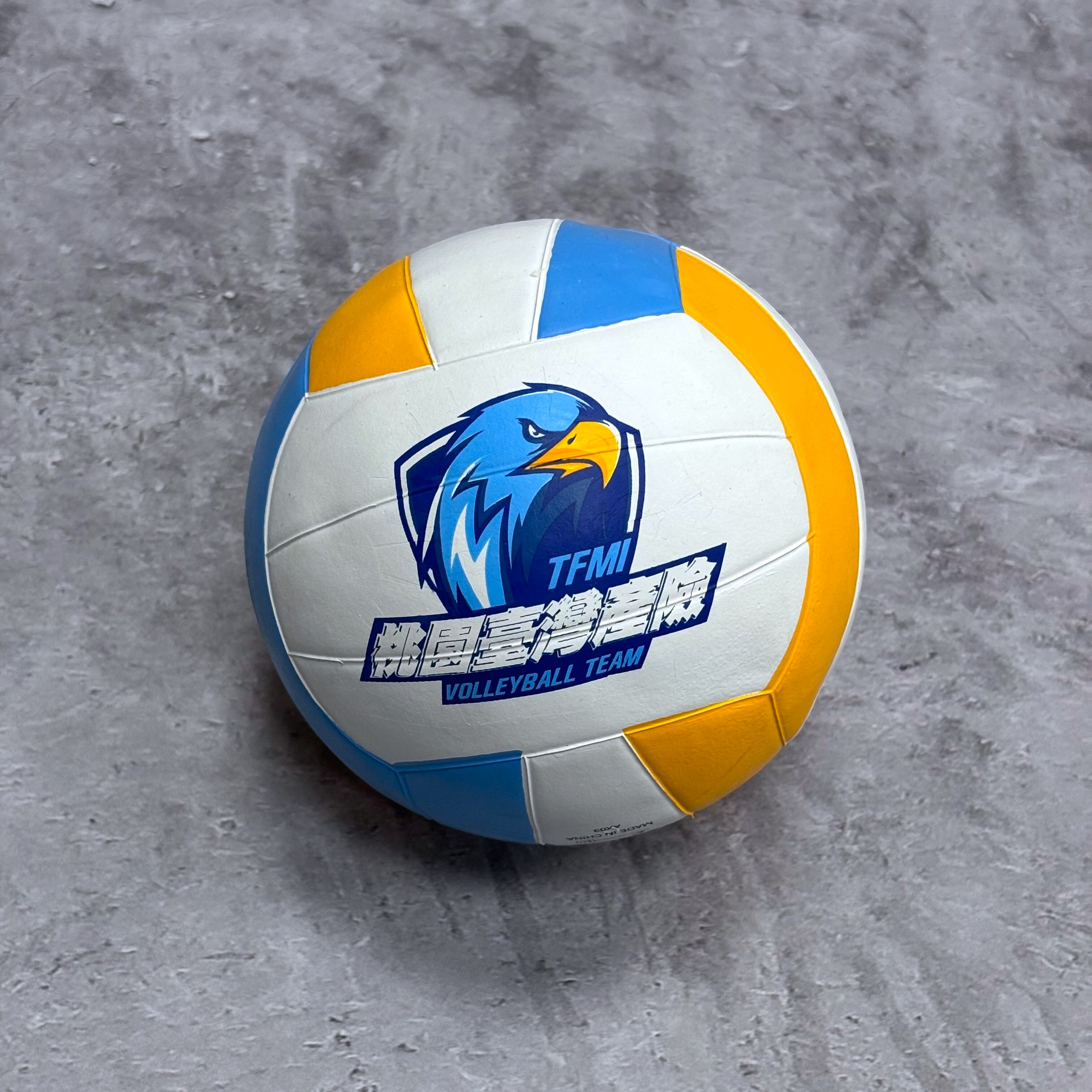 【DLIVE X 臺產隼鷹】紀念小排球
