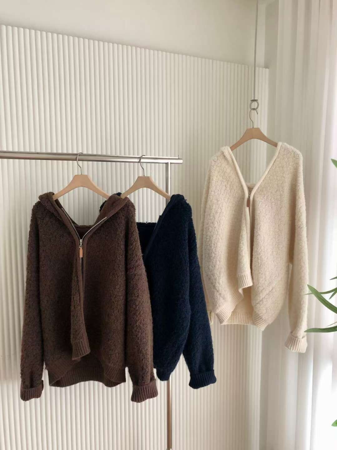 大地色系可愛連帽造型拉鍊針織外套 / 3色