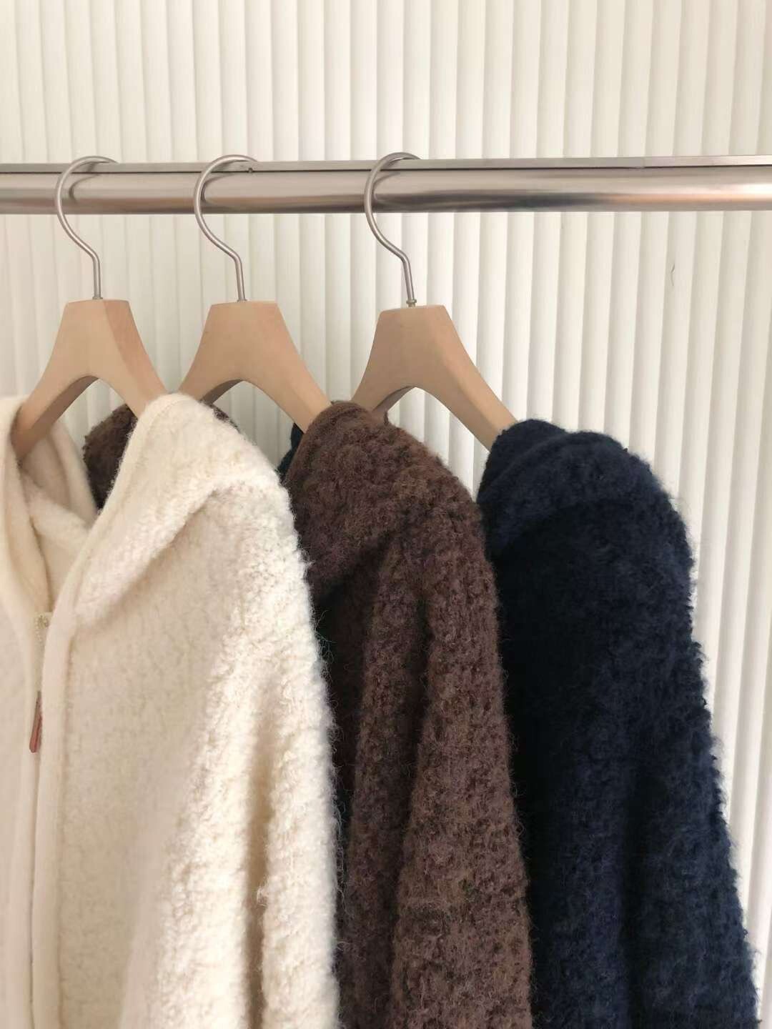 大地色系可愛連帽造型拉鍊針織外套 / 3色